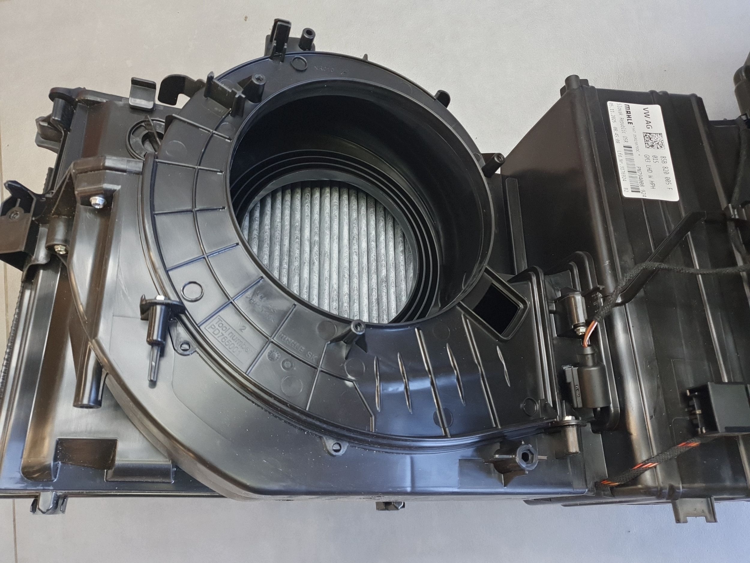 Audi Q6 e-tron poklopač kutija ventilacije 85B820005F