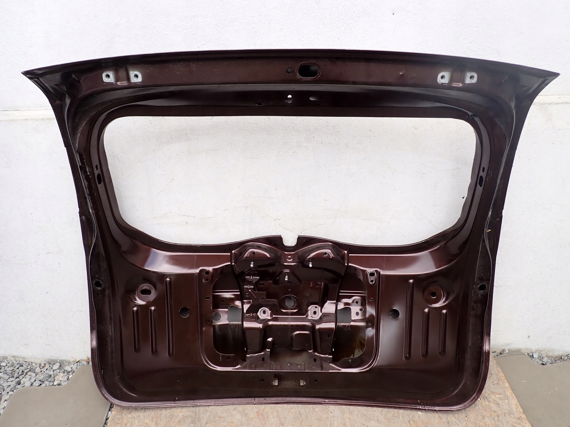 boot door cover boot DACIA DUSTER and HS 2010-2017R 901009090R