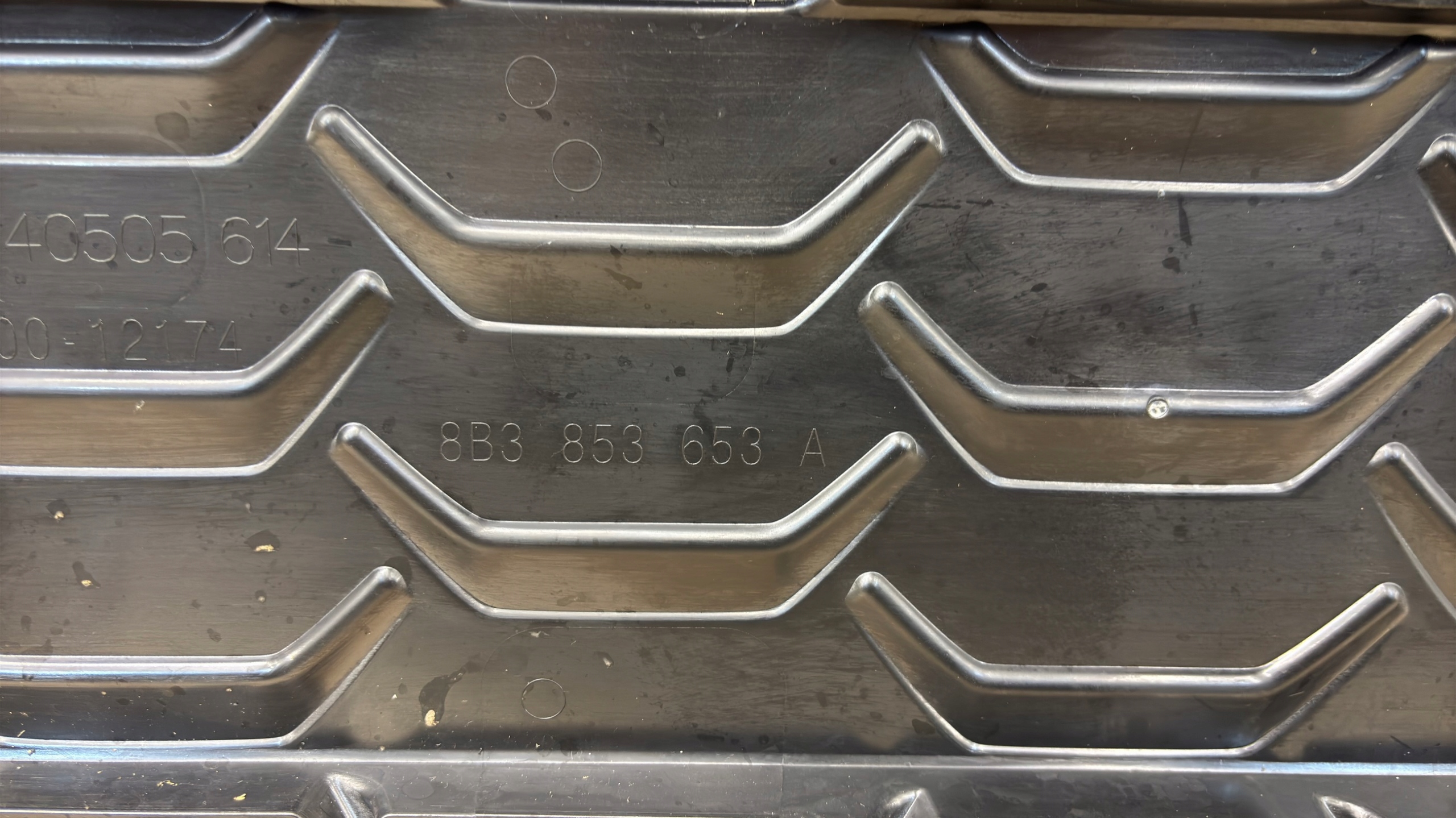 Audi A4 8B3 Kühlergrill FRONTGRILL Kühlergitter 8B3853653A0 - Thumbnail 4