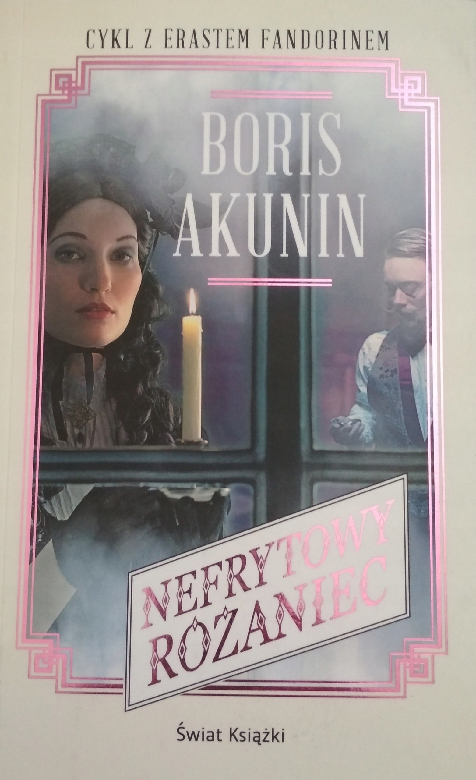 Nefrytowy różaniec Boris Akunin Nowa
