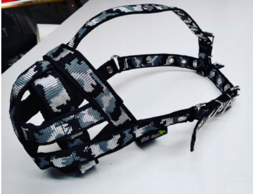 Levně Náhubek s páskem přes hlavu – šitý na míru