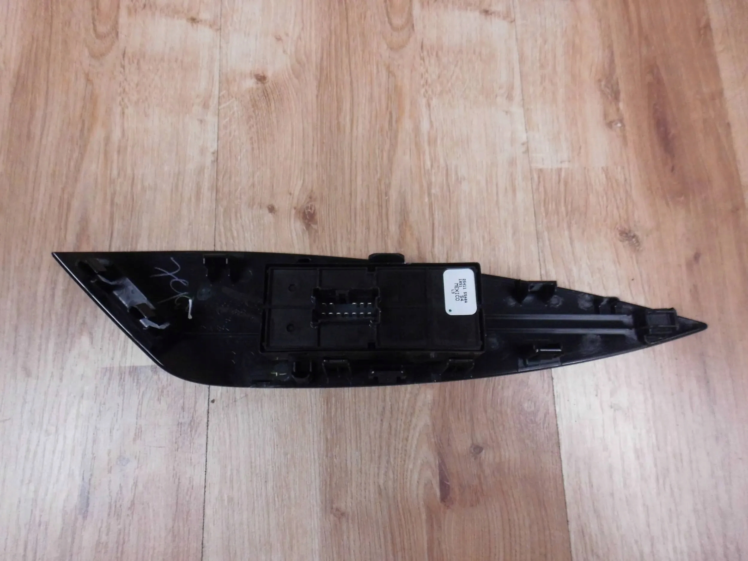 Nissan Leaf II ZE1 window control switch right front 80960 3NL0A