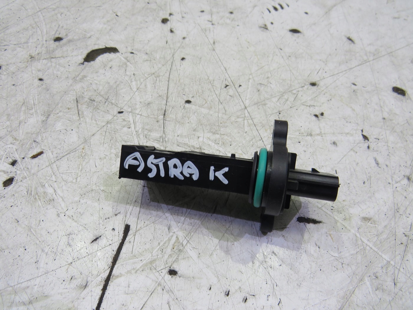 PRZEPŁYWOMIERZ OPEL ASTRA K V 1.4 16V 13432261