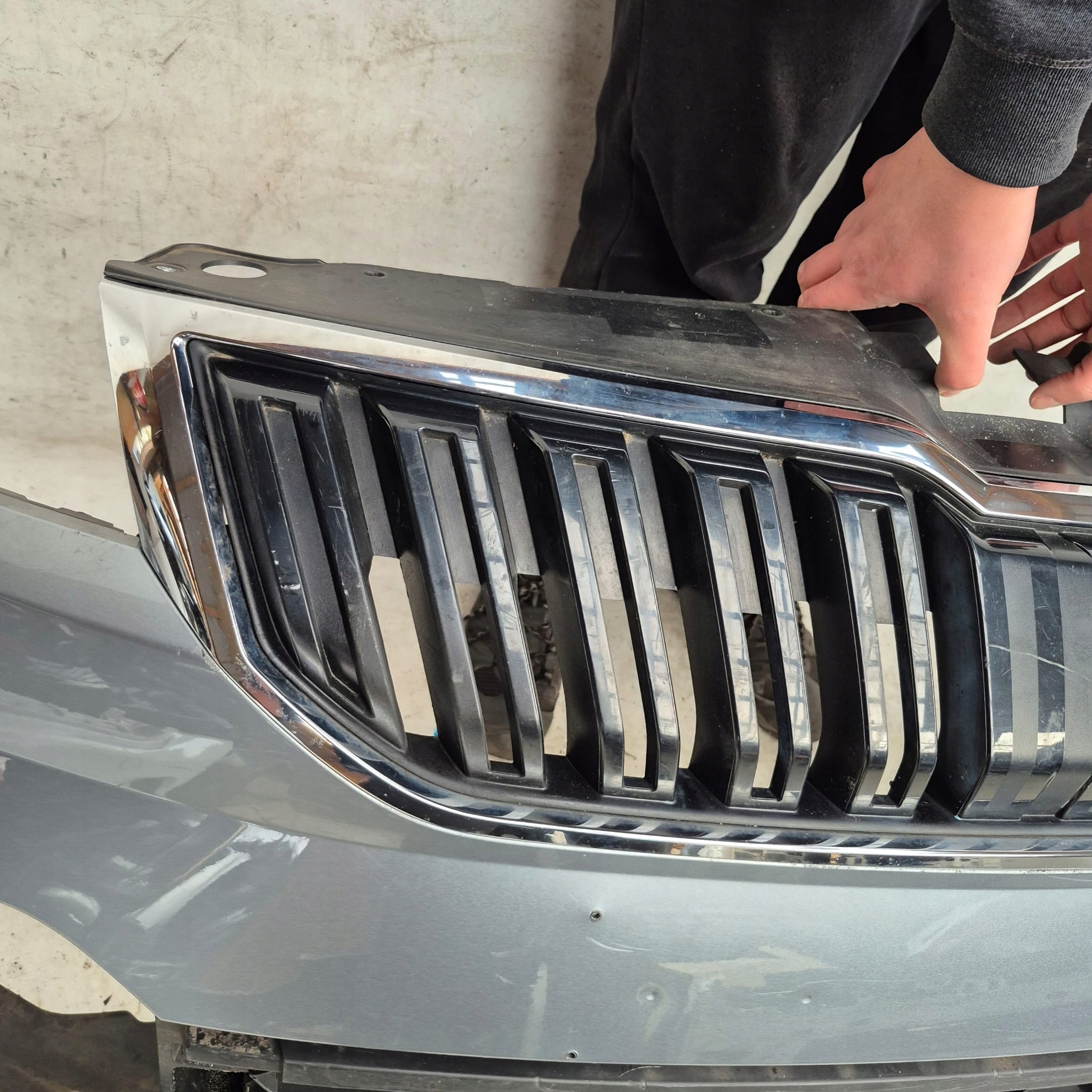 SKODA KAROQ 57A 17- bumper front front PDC 57A807221