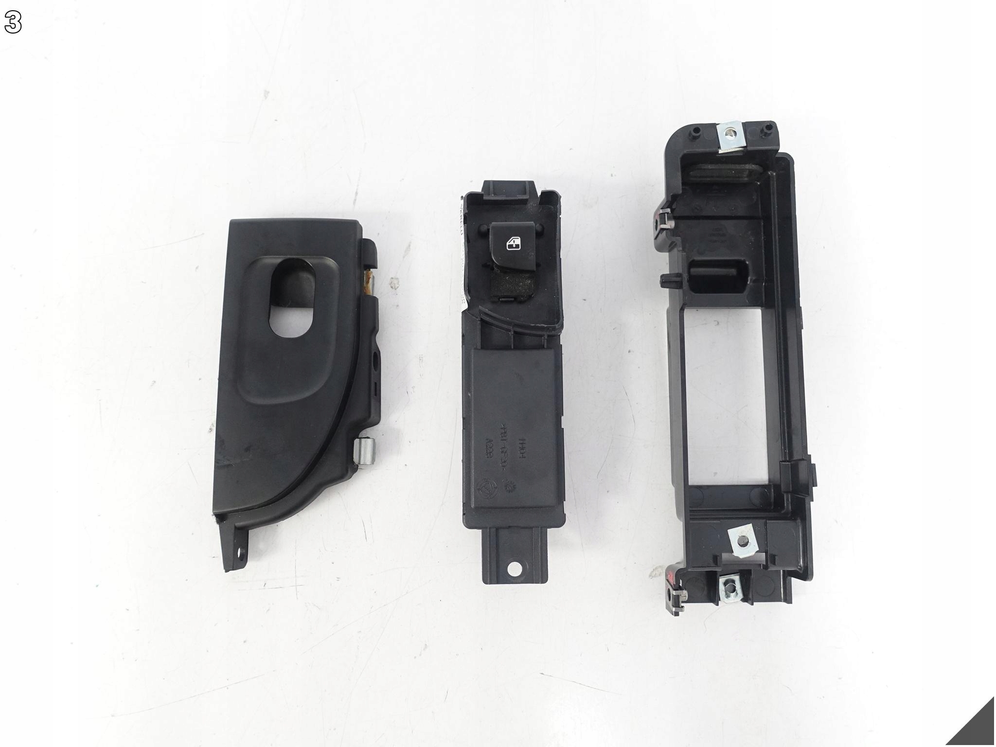 MASERATI GRANTURISMO M145 07-19 control panel windows door left front UK