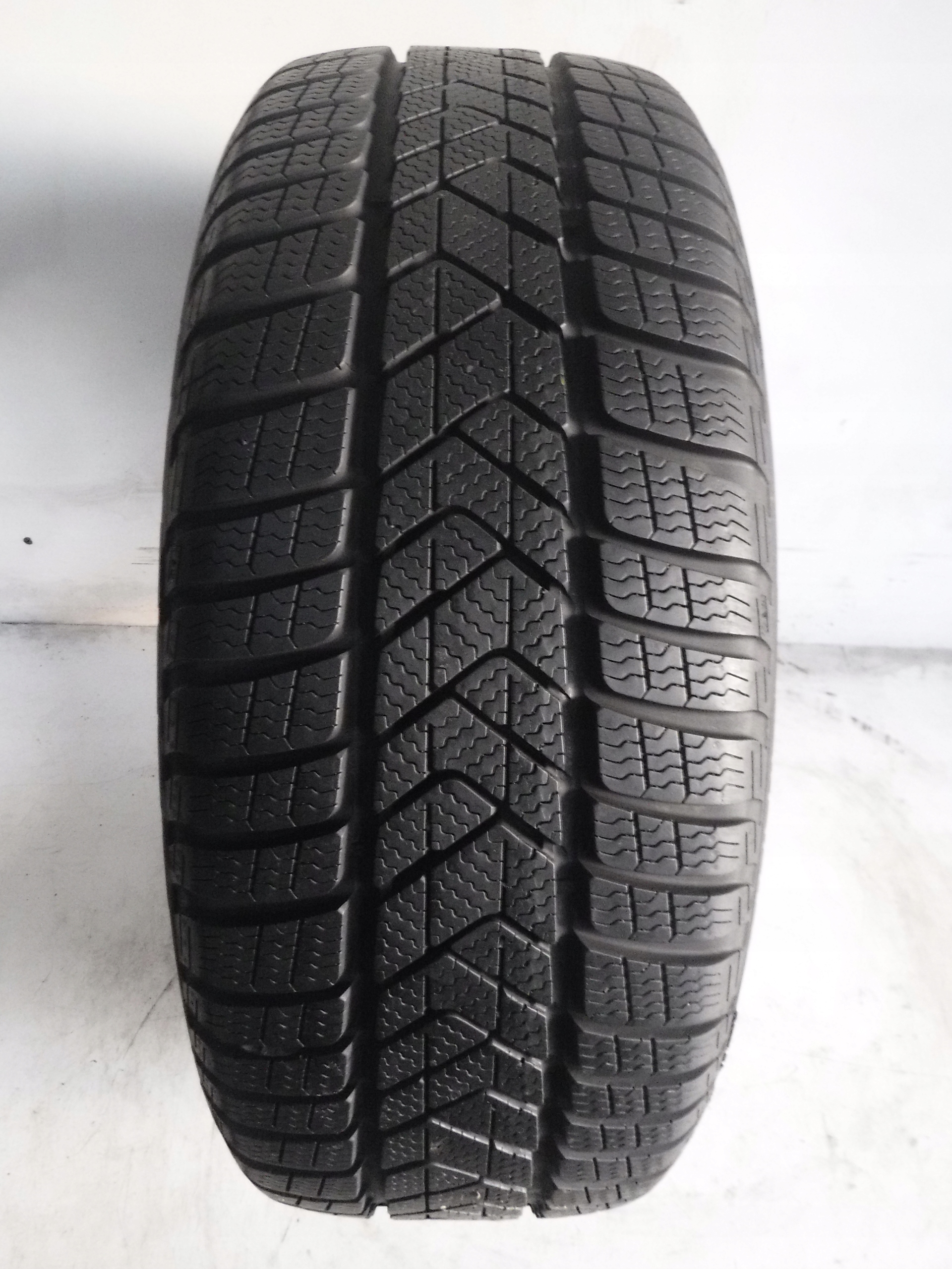 OPONA PIRELLI WINTER SOTTOZERO 3 205/55/16 91H Marka Pirelli