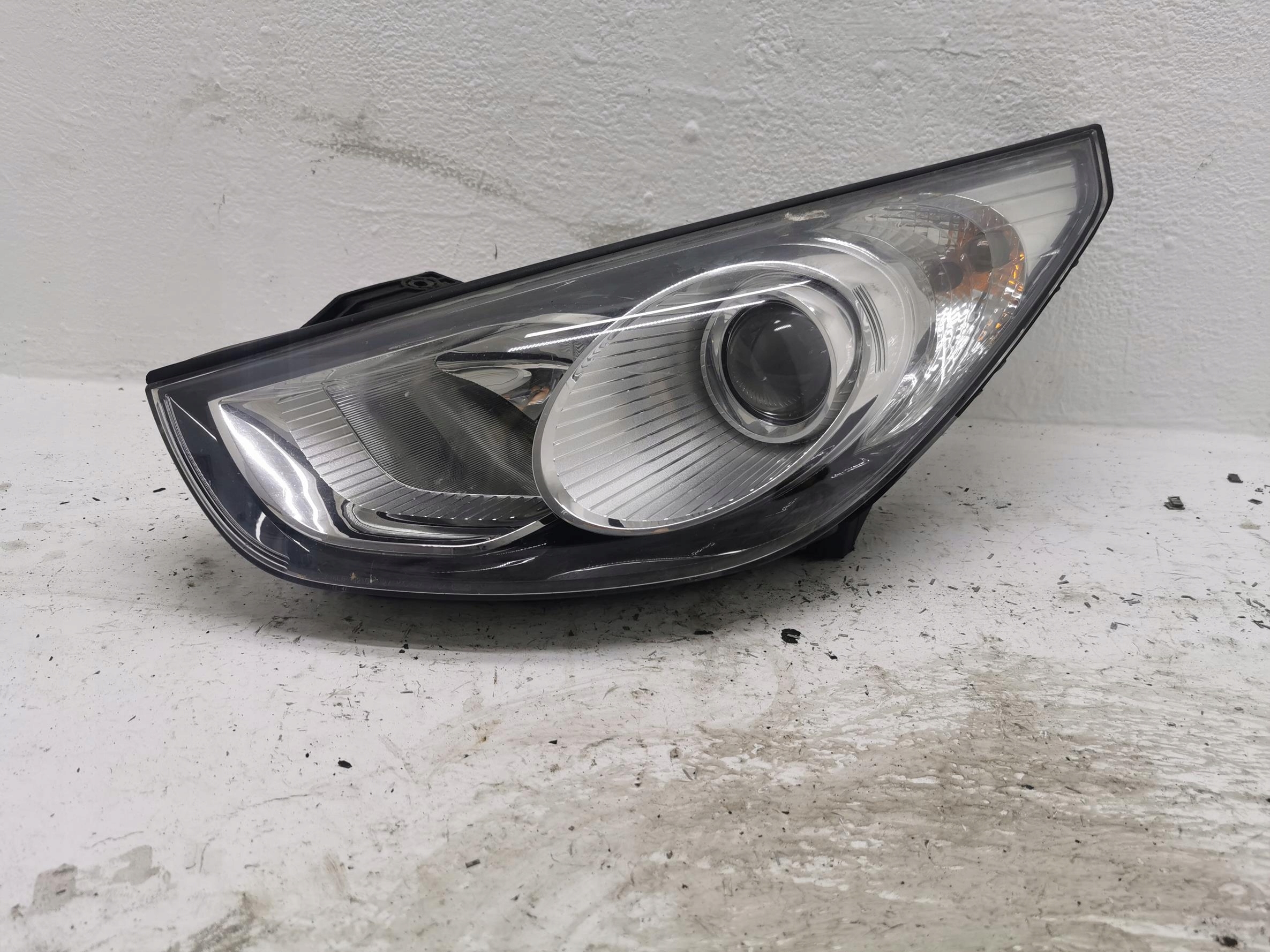 light lens left front HYUNDAI IX35 92101-2Y UK
