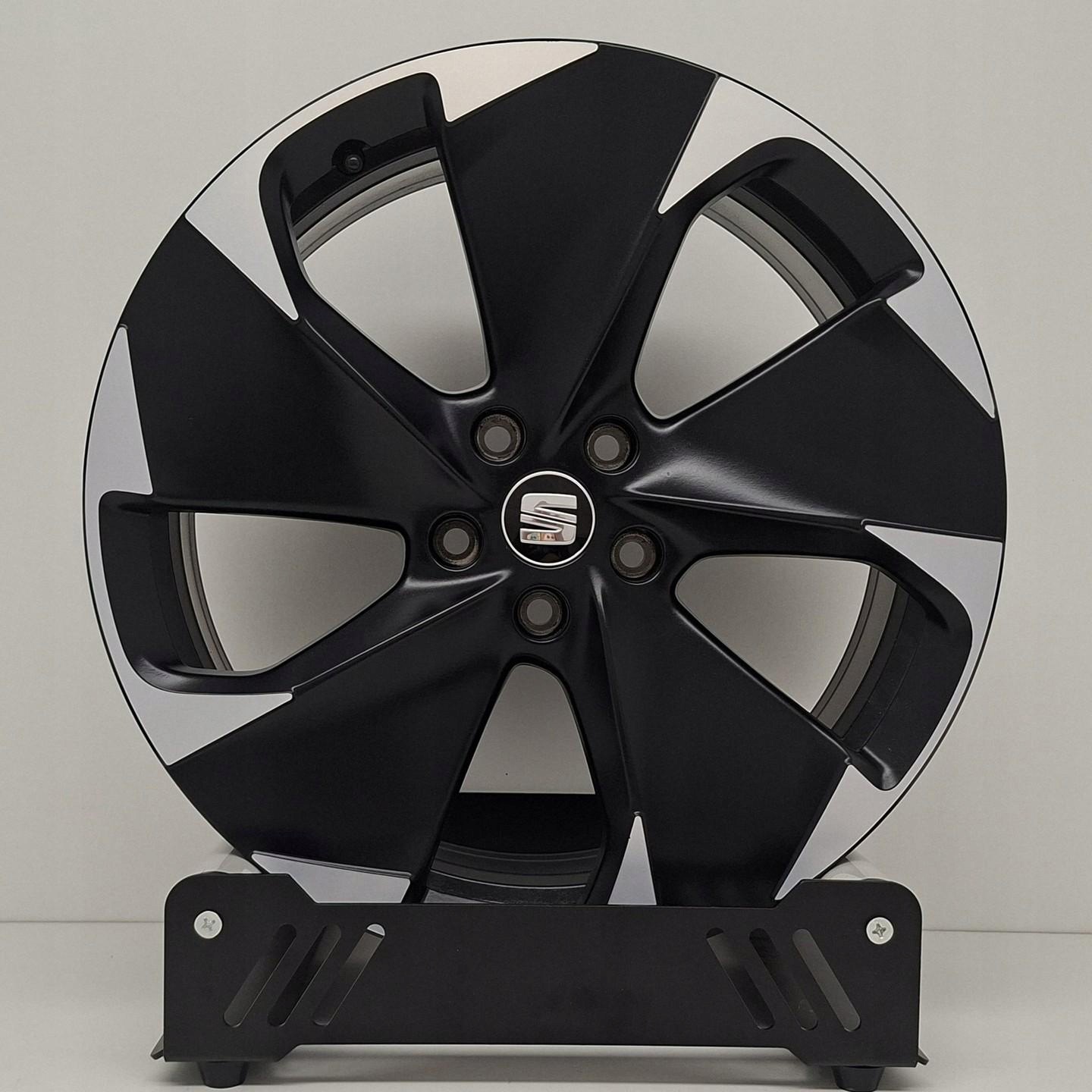 CUPRA BORN SEAT SKODA 19" 10E601025J discs aluminium