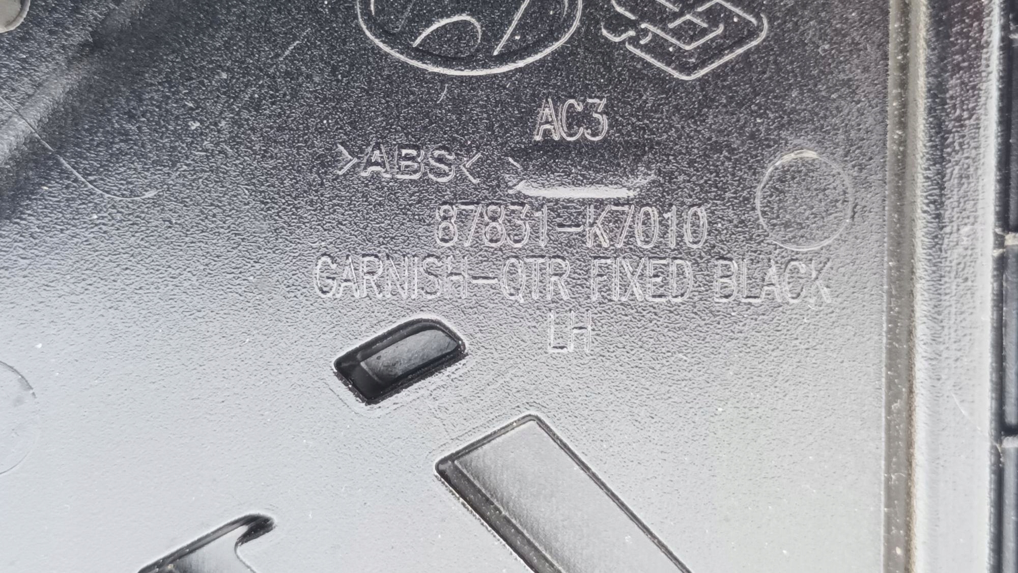 left moulding for fender rear HYUNDAI I10 2019->