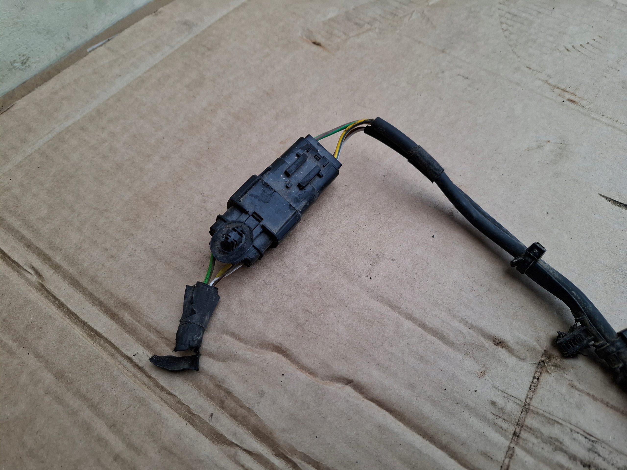 bundle electrical ABS Ford Kuga III MK3 24r right rear part SV4T2B572KEABC