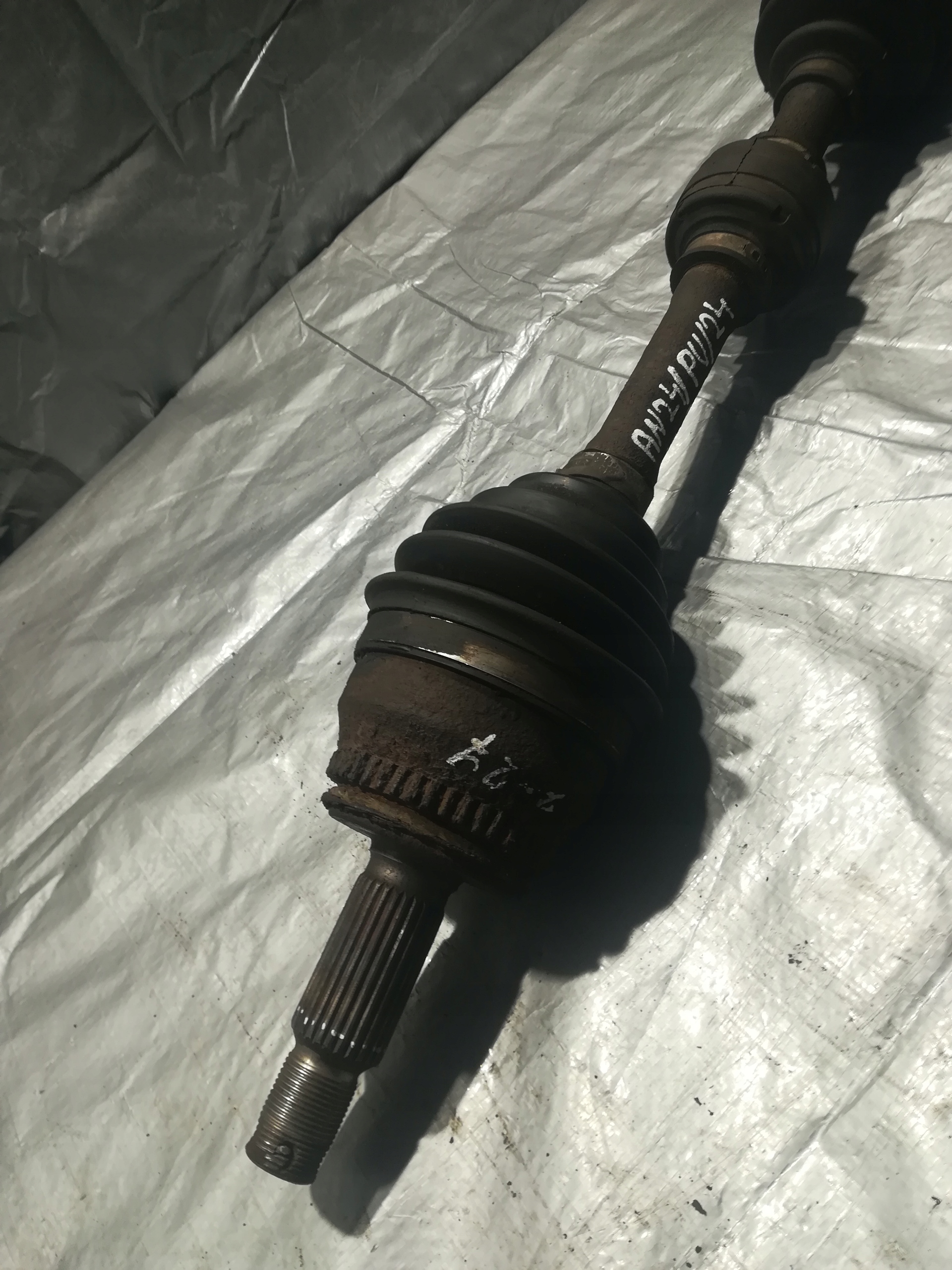 KIA CERATO and 2.0 CRDI semi-axis left front 04R