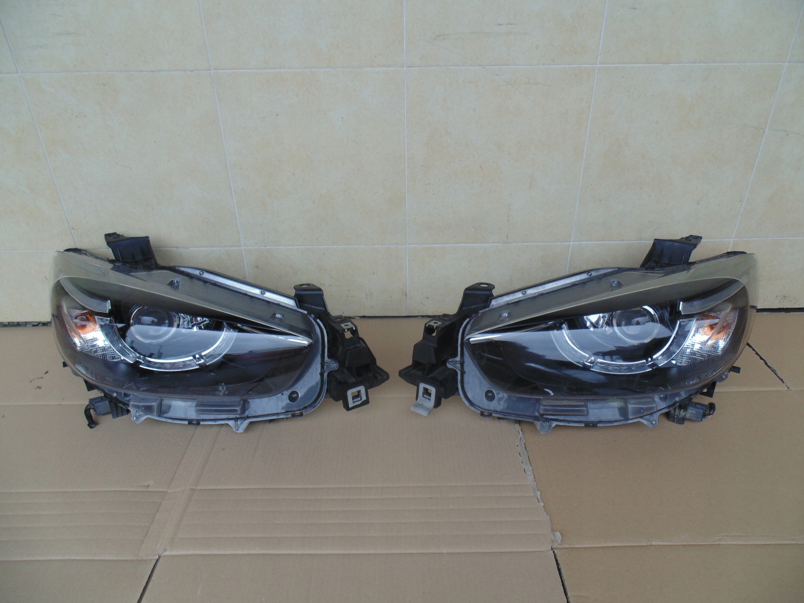 LICHT LINKS LED MAZDA CX5 LIFT 16R.