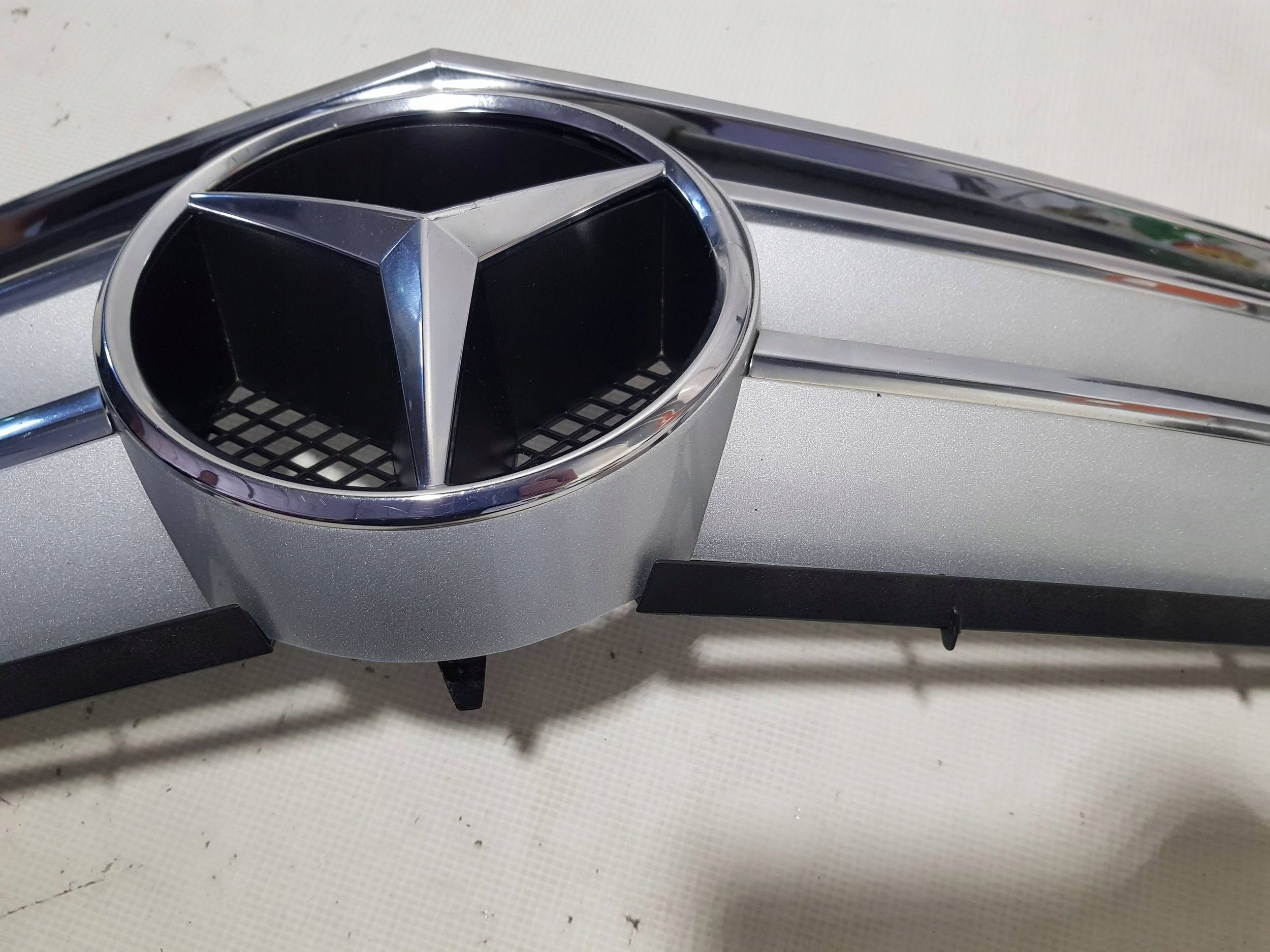 grille radiator grill grill front Mercedes E C207 W207 2078880183