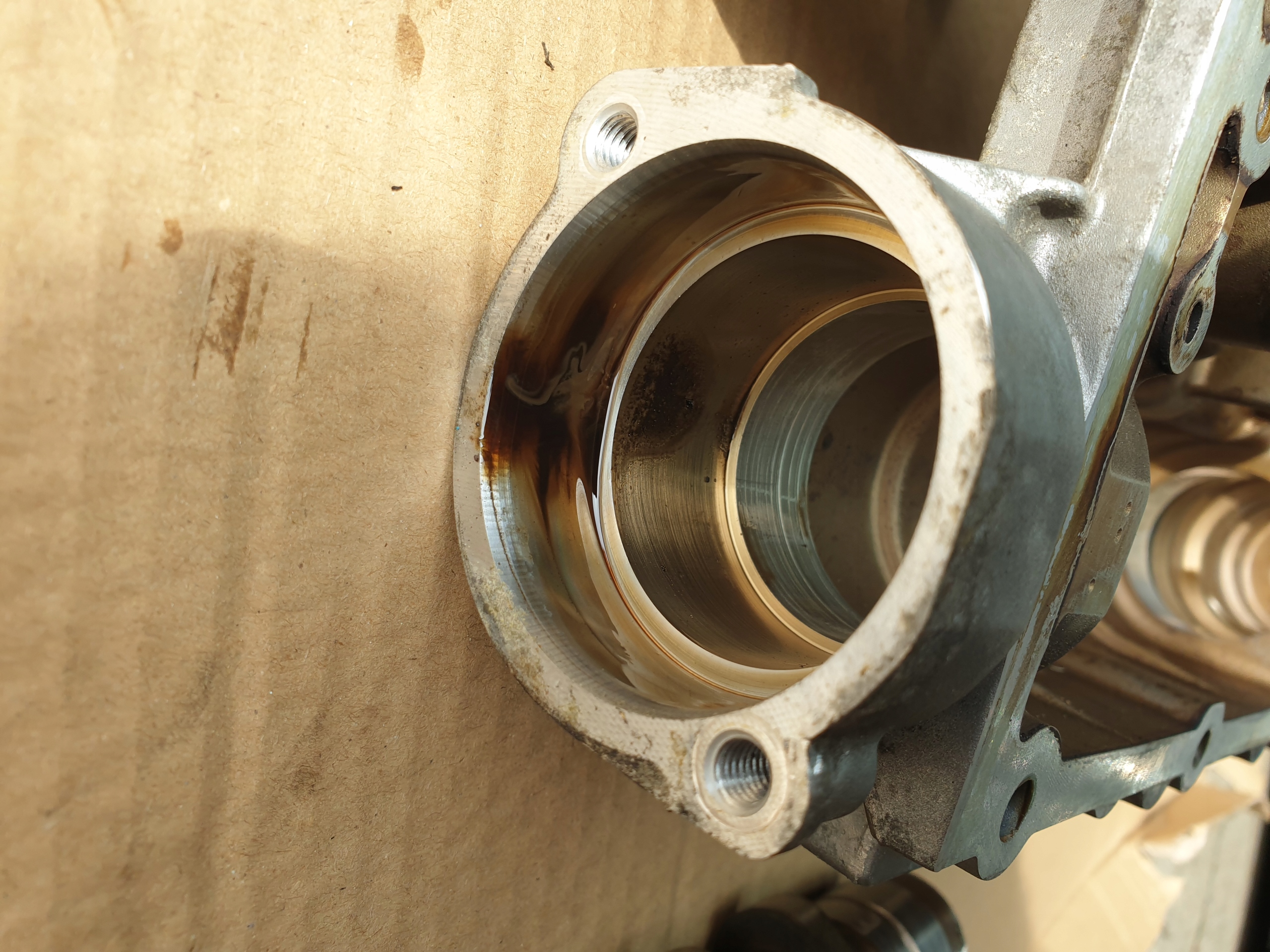 kryt ventilů vačky 1.4 TSI CAX VW SEAT AUDI