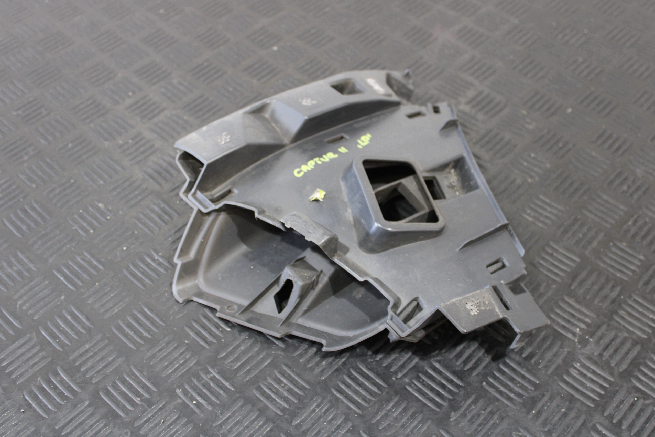 holder bumper bracket left front 620430370R RENAULT CAPTUR II 2 1.0 TCE