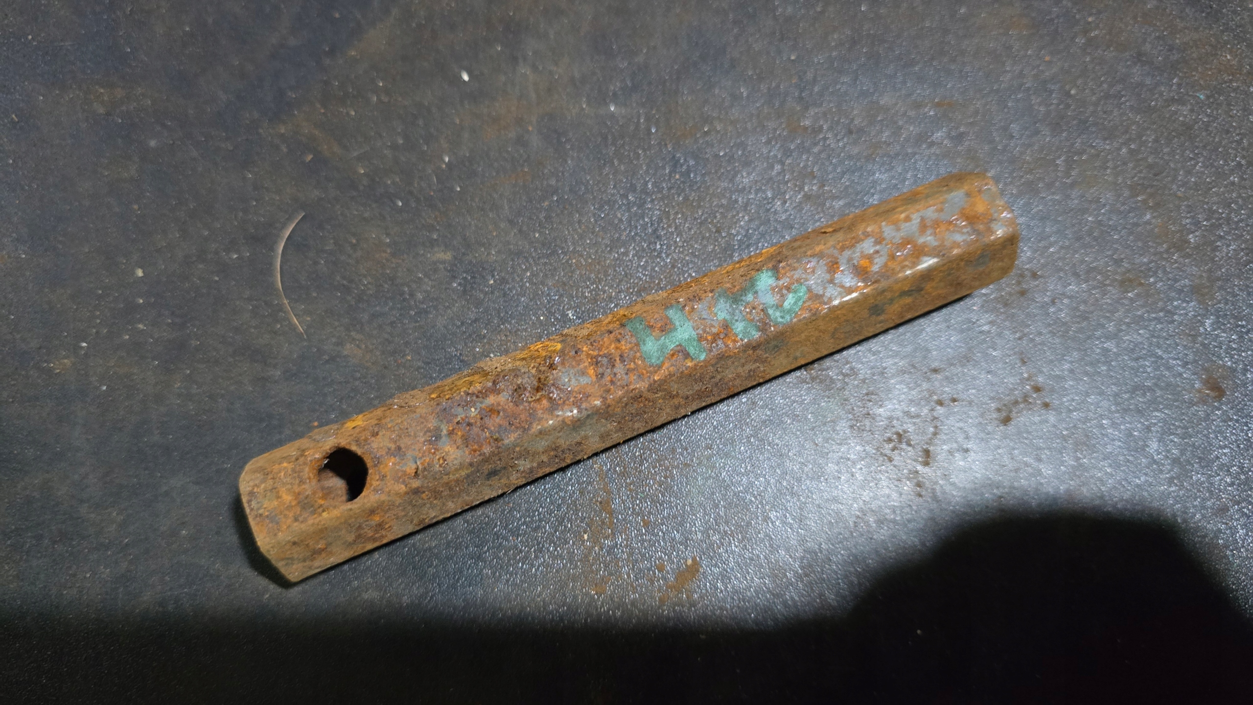 STARY ZABYTKOWY KLUCZ DO ŚWIEC SOLIDNY PRL STANDARDOWY ORYGINAŁ OKAZJA