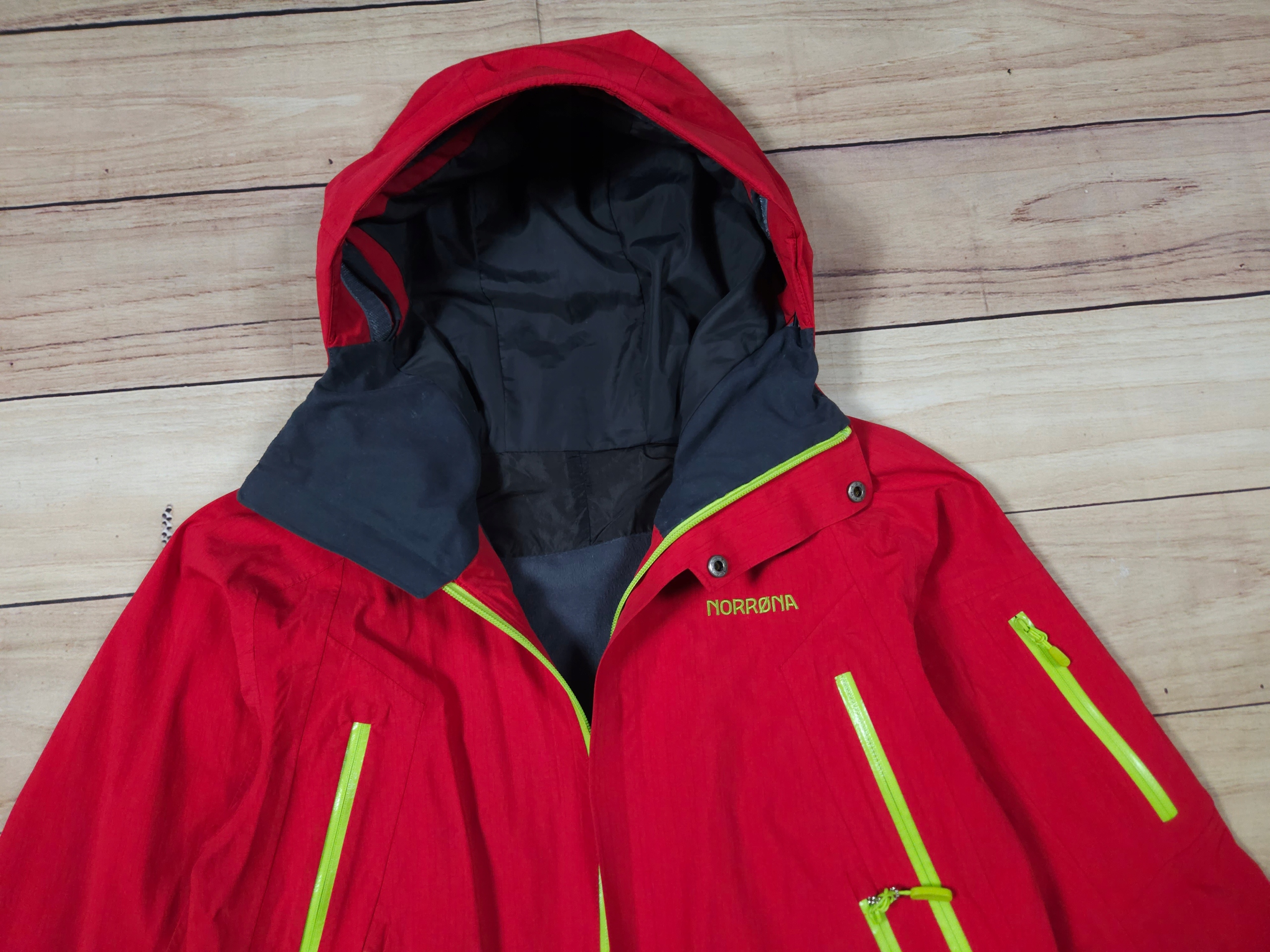 Norrøna kurtka damska z kapturem Narvik Gore-Tex rozmiar L