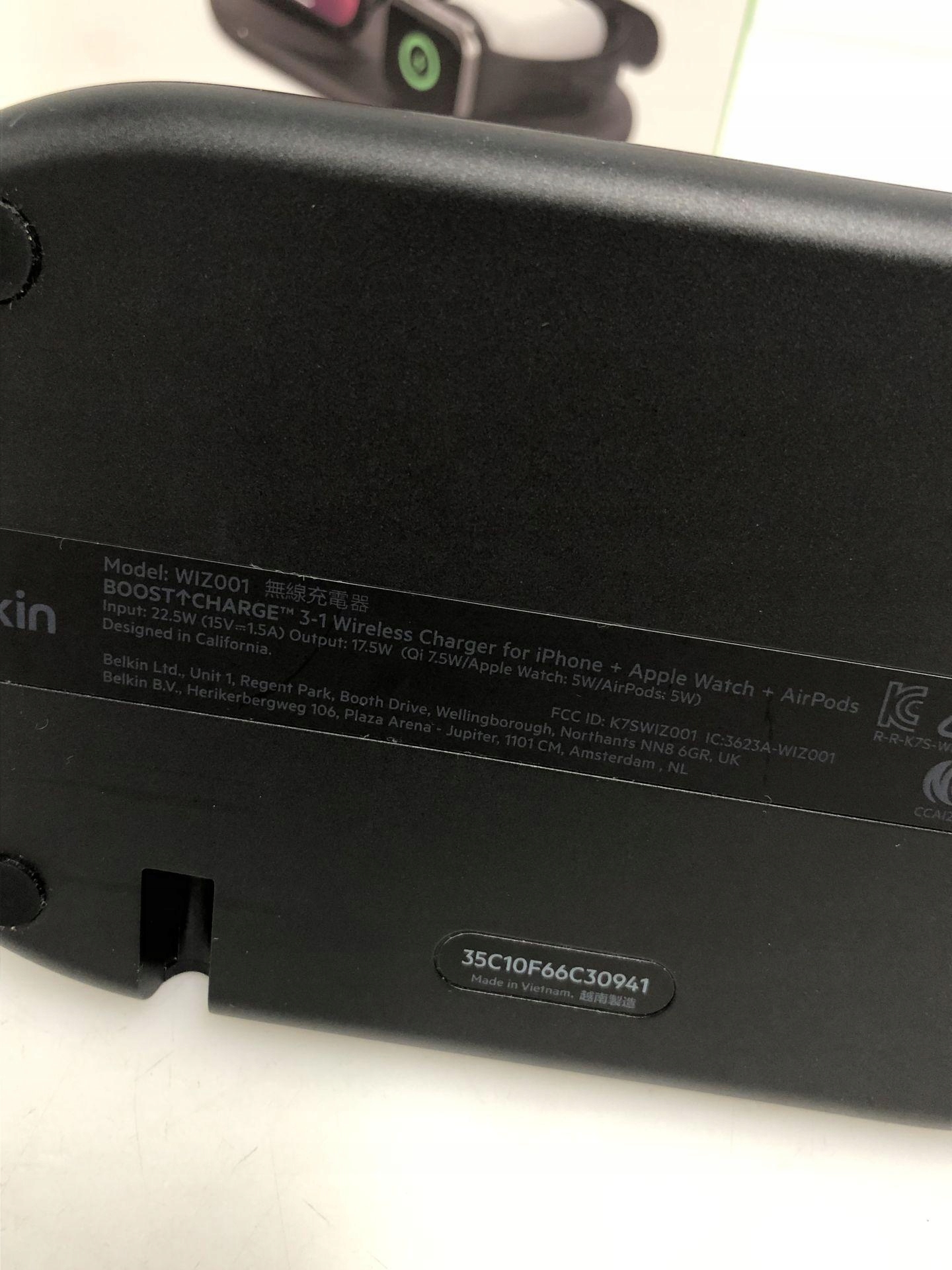 BEZPRZEWODOWA STACJA ŁADUJĄCA 3 W 1 Marka Belkin