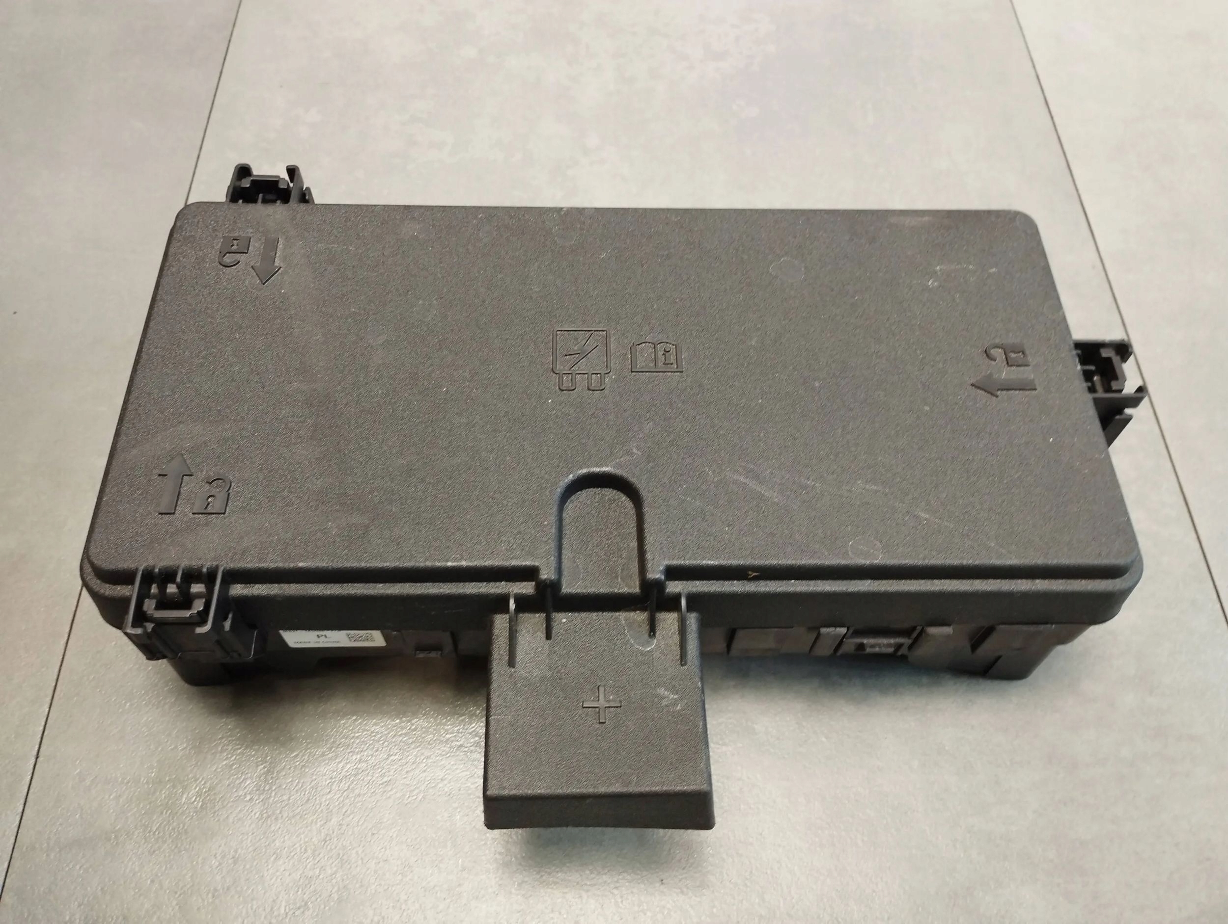 Volkswagen Amarok II Module fusibles MB3T14D068PLB