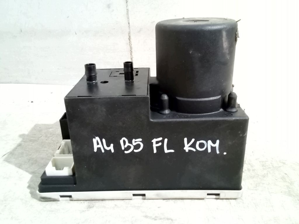 Audi A4 B5 lift FL Pompa Pompa Centrale Della serratura 8D0862257C
