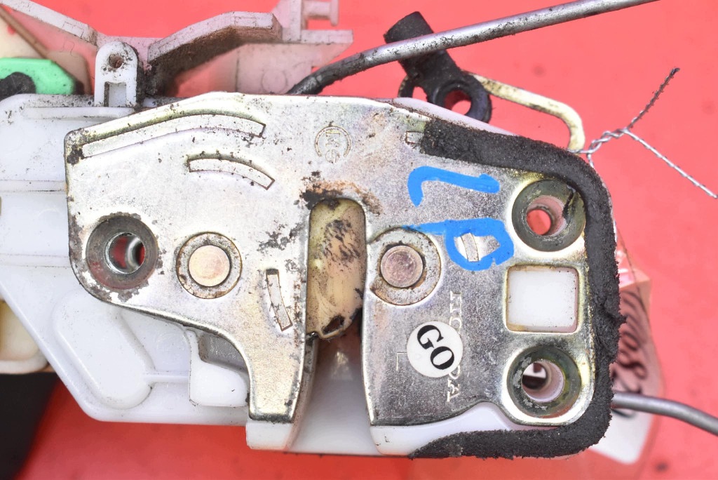 lock door left front front EU HONDA CR-V 2 II 01-04