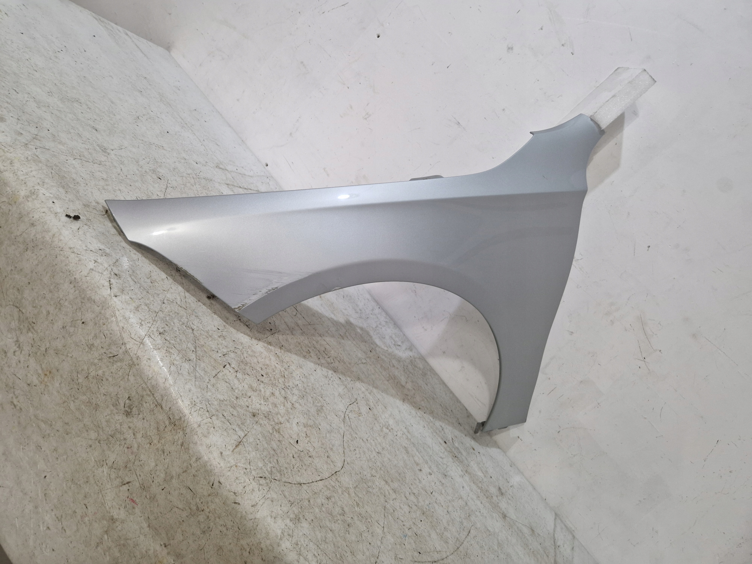 MERCEDES CLA W117 - fender front left A1178810500