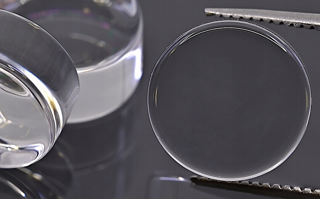 Křišťál horský A kulatý mělký fi 25 mm