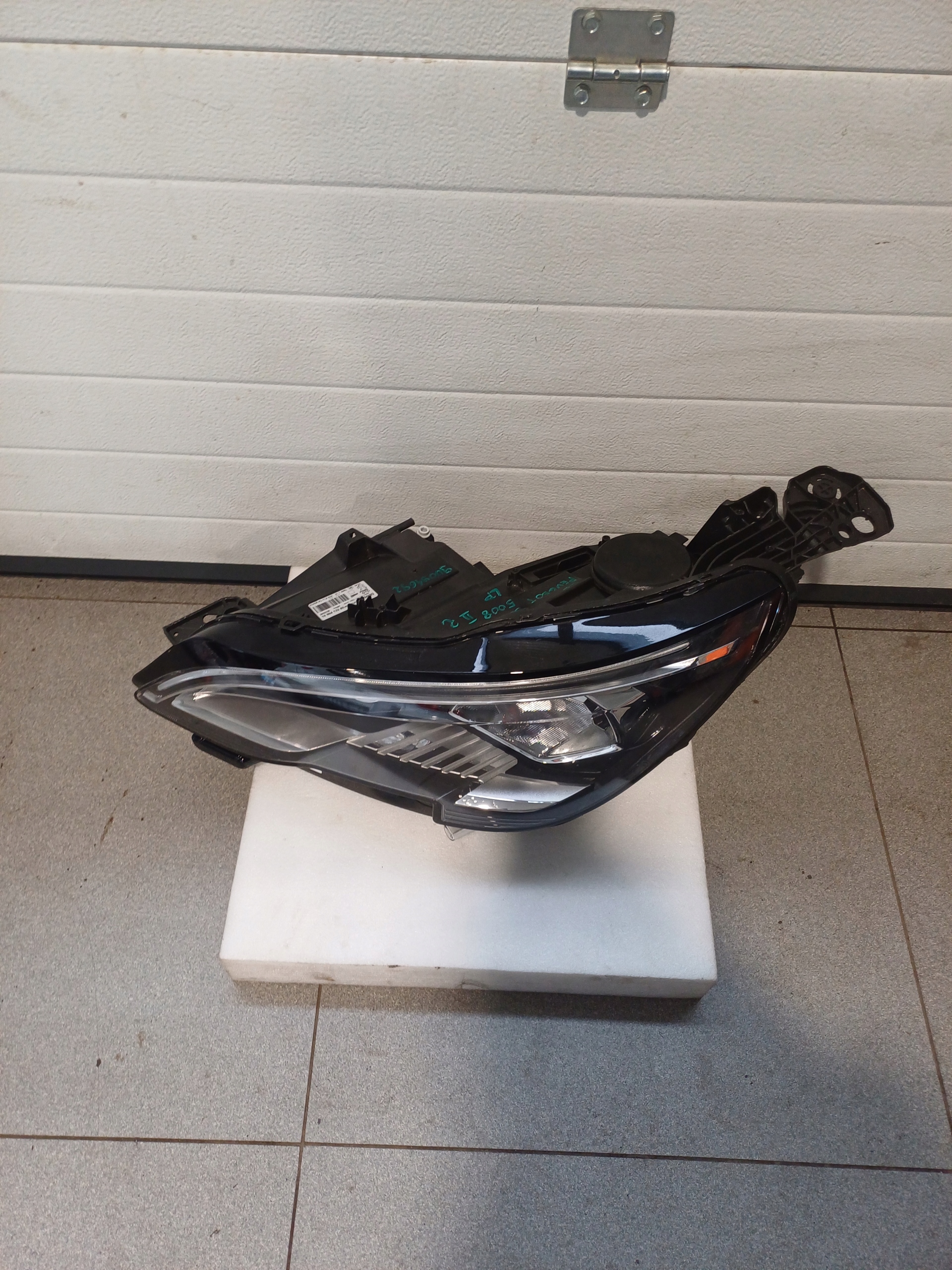 light left front front PEUGEOT 3008 5008 II 2 90094692