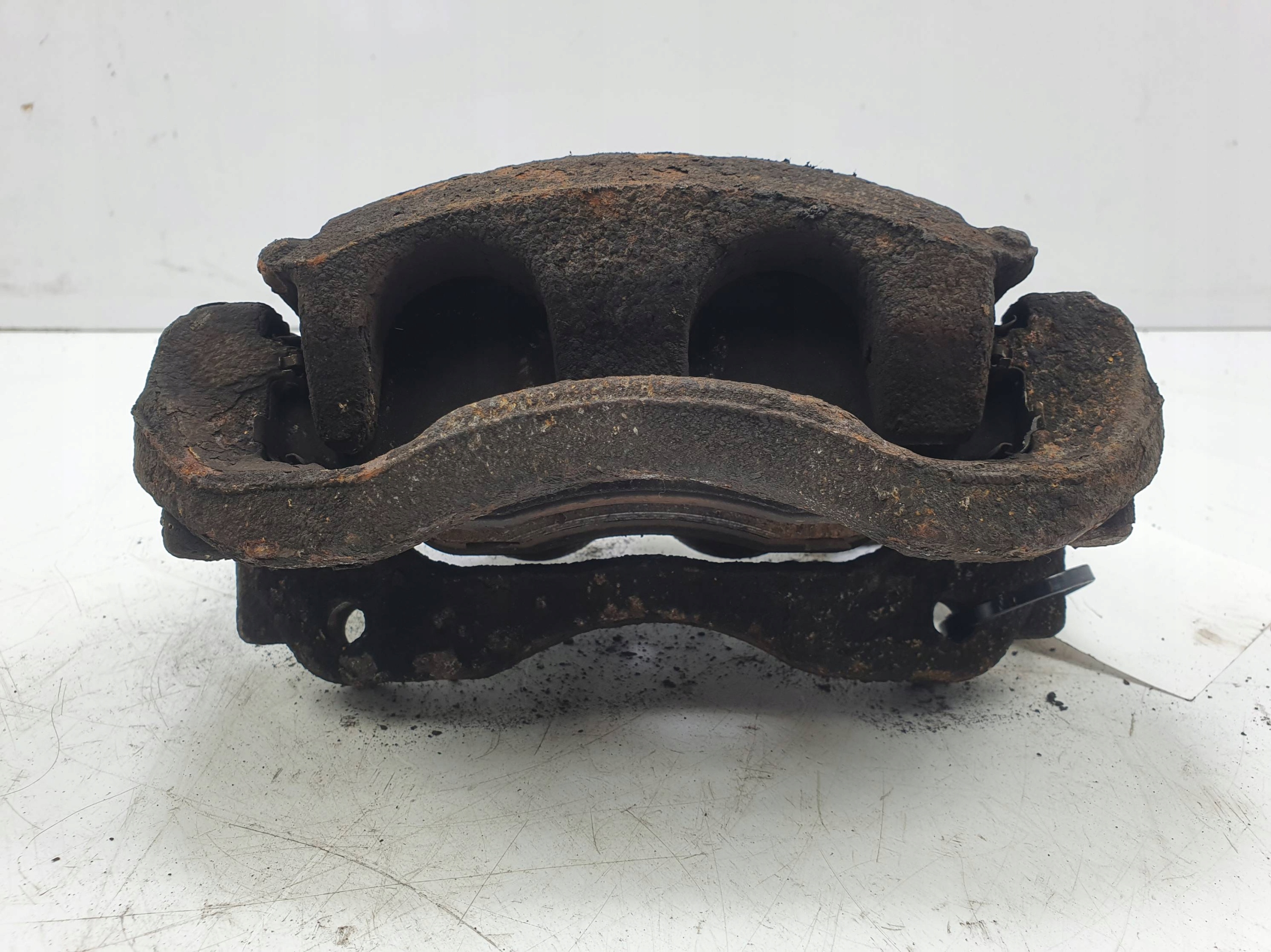 caliper brake front right 8200735269 RENAULT MASTER III