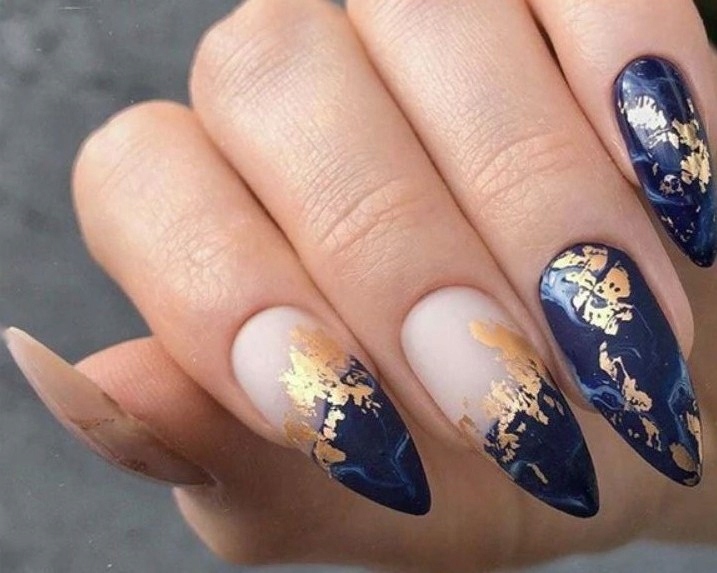 KLEJ DO FOLII TRANSFEROWEJ ZDOBIEŃ PAZNOKCI 14 ML Rodzaj preparatu kleje