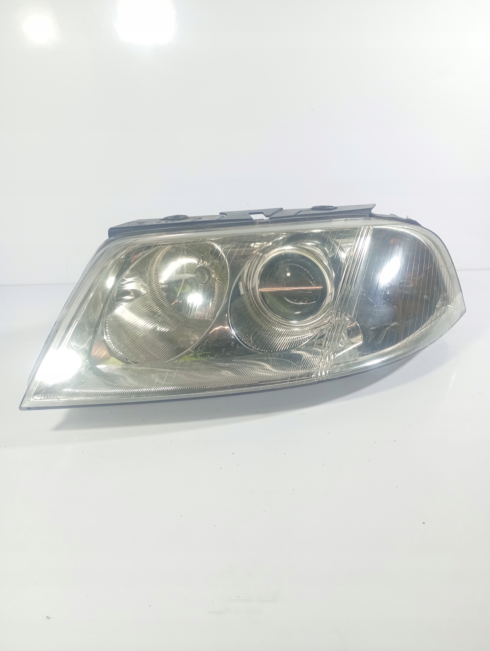 VW PASSAT B5 00-05 REFLEKTOR left front light left front front