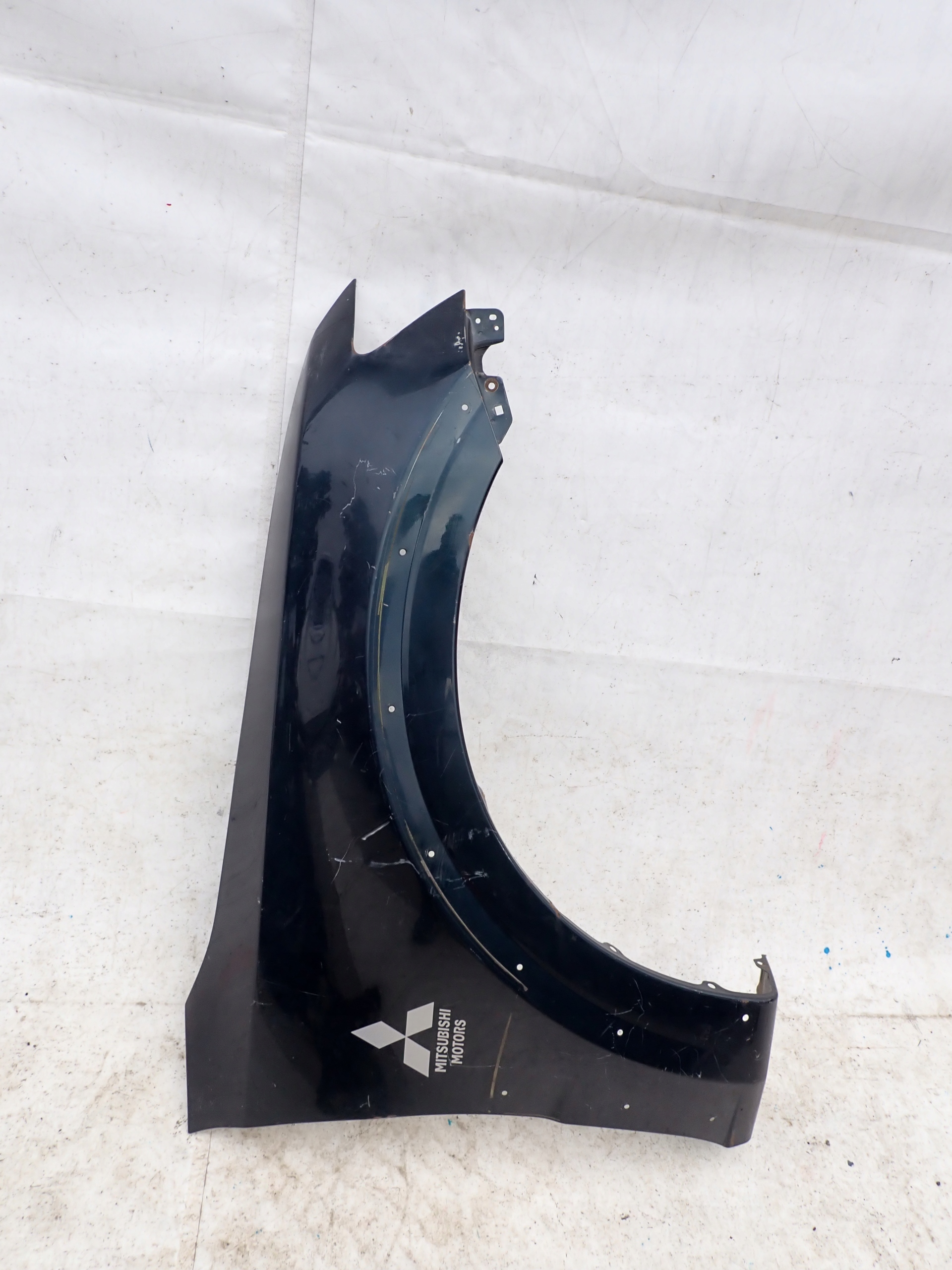 MITSUBISHI PAJERO IV 4 06-18 fender front right