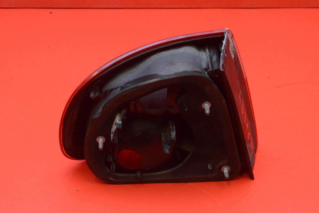 light right rear part rear 1M5945096B SEAT TOLEDO 2 II 99-06