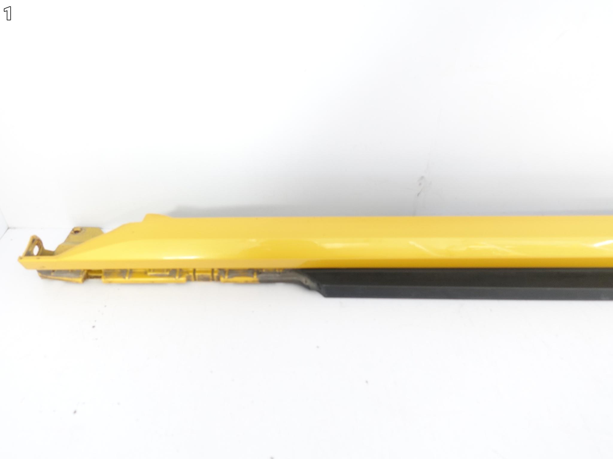 RENAULT MEGANE IV 4 III 3 RS R.S. 17-23 threshold left moulding cap