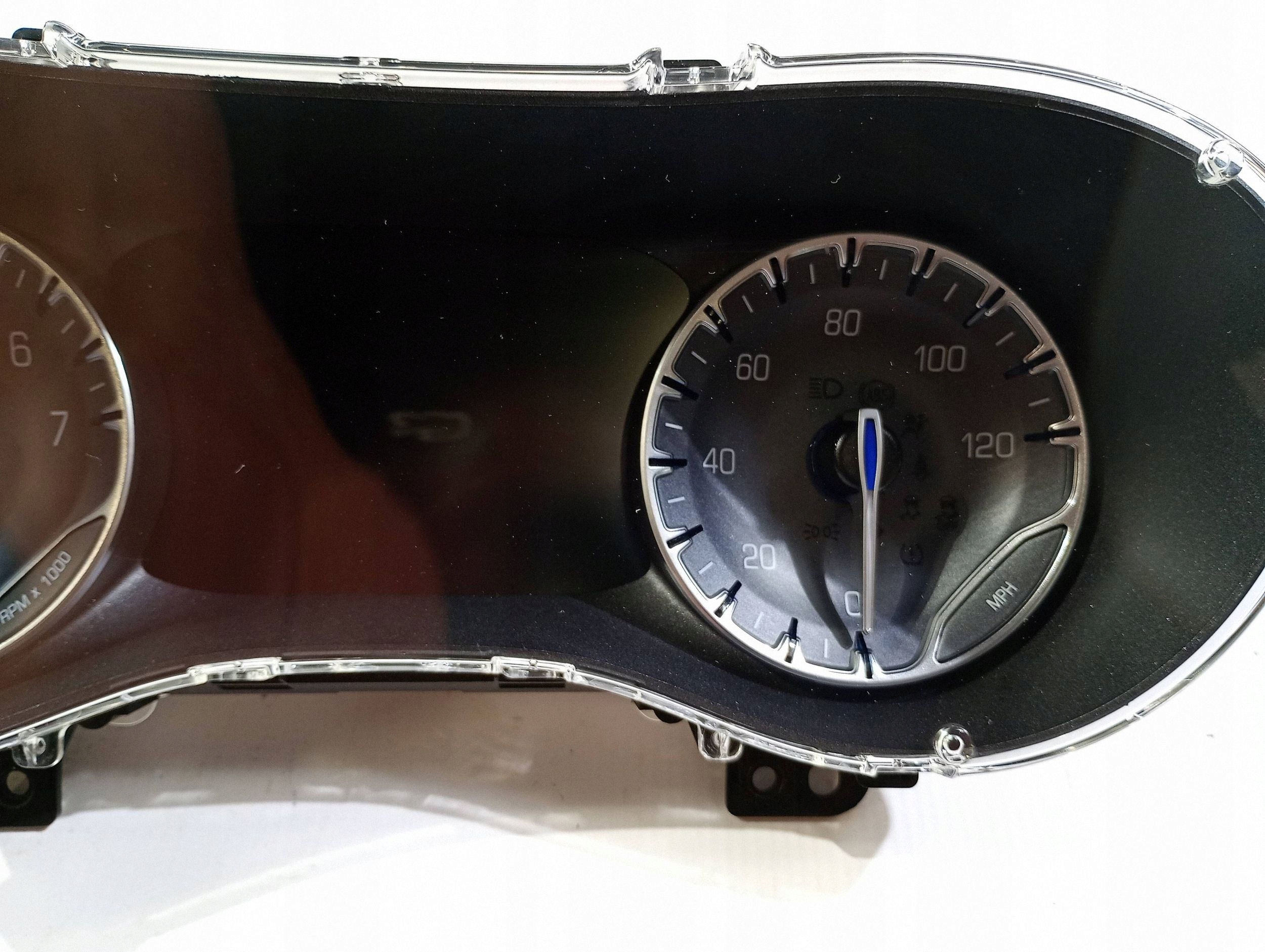 dials dials wskazniki predkosciomierz Chrysler Pacifica 2021