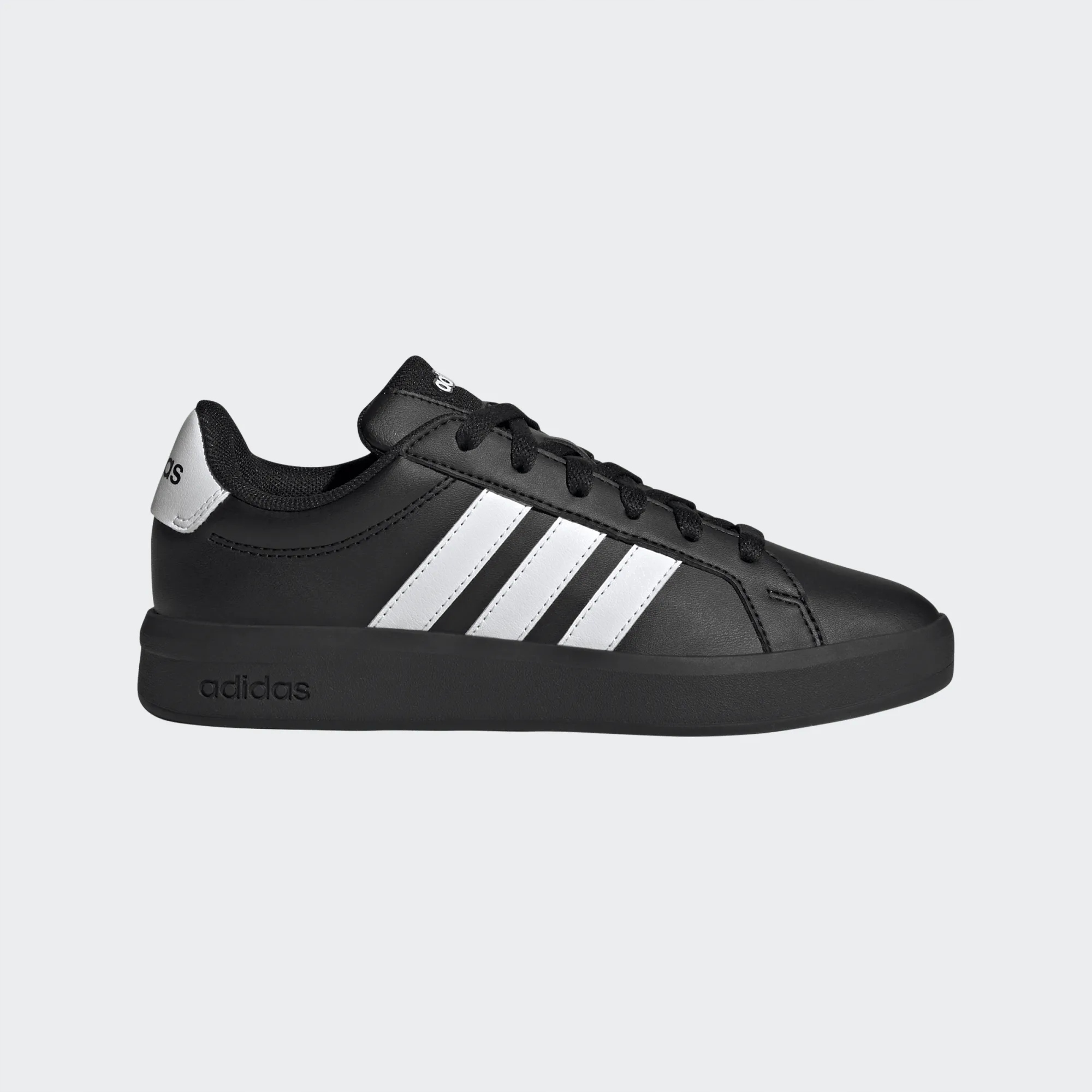 Buty Sportowe Adidas Młodzieżowe Sznurowane Grand Court KJ4367 R. 38 2/3