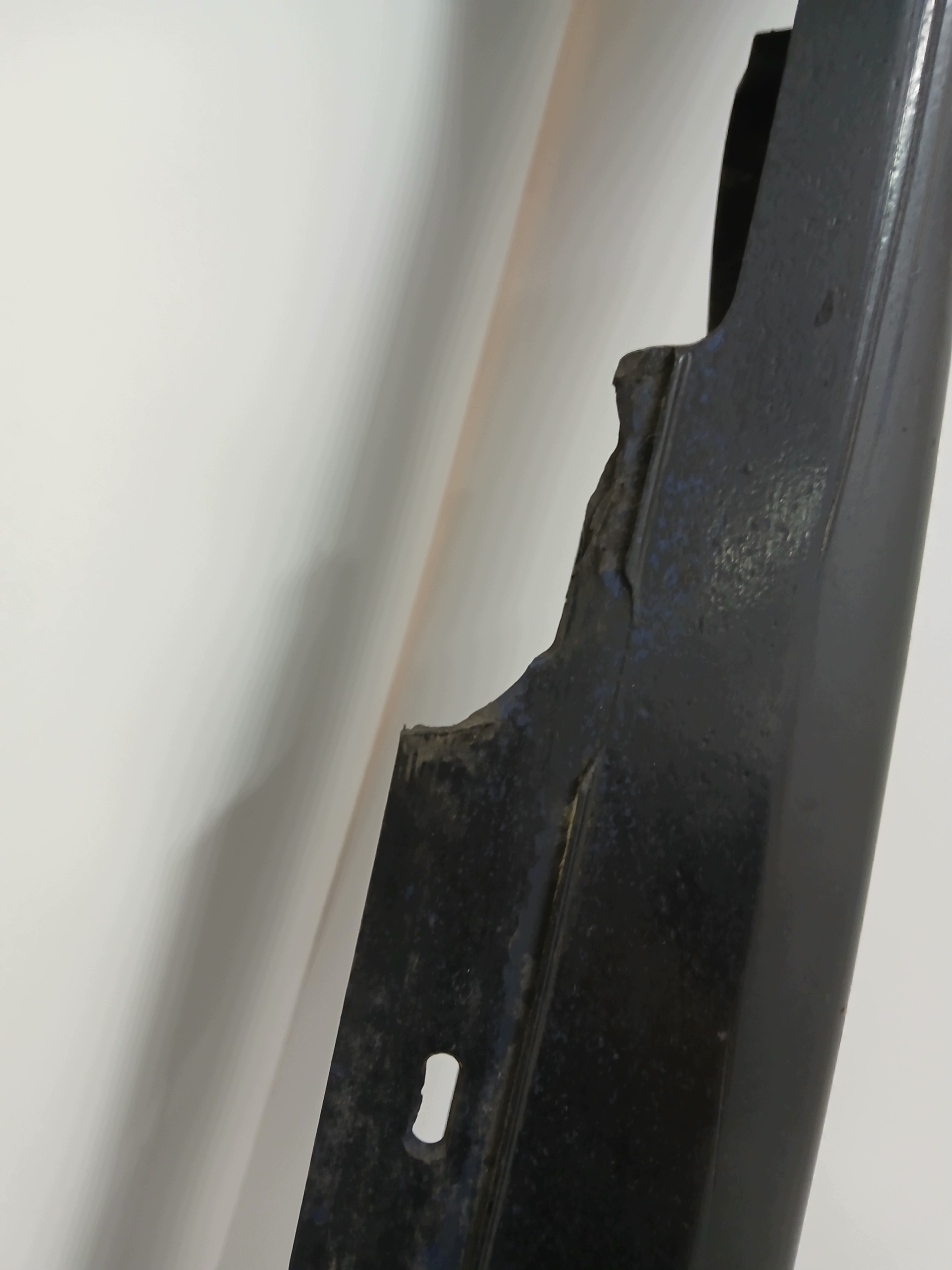 moulding threshold left BMW E88 M PAKIET 475 BLACK SAPPHIRE