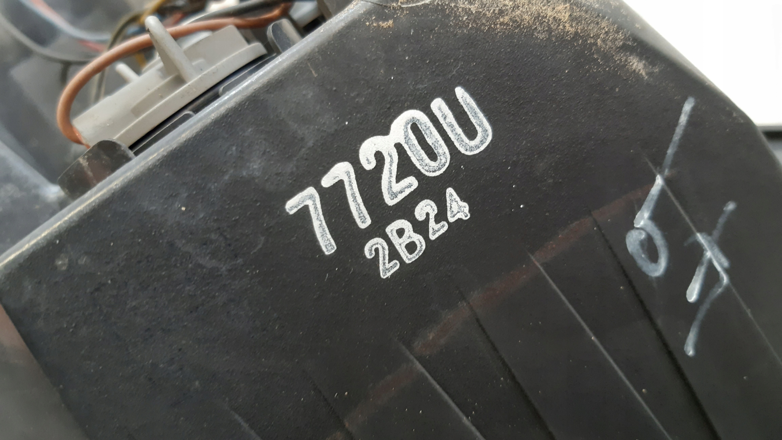 light right rear part europa Chevrolet Captiva