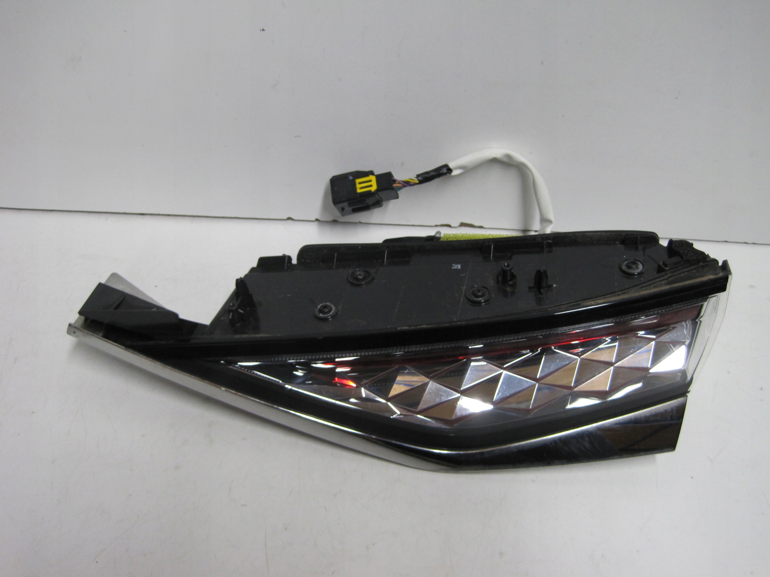 light rear CITROEN DS9 LED 9824203280 9824202780 do bonnet