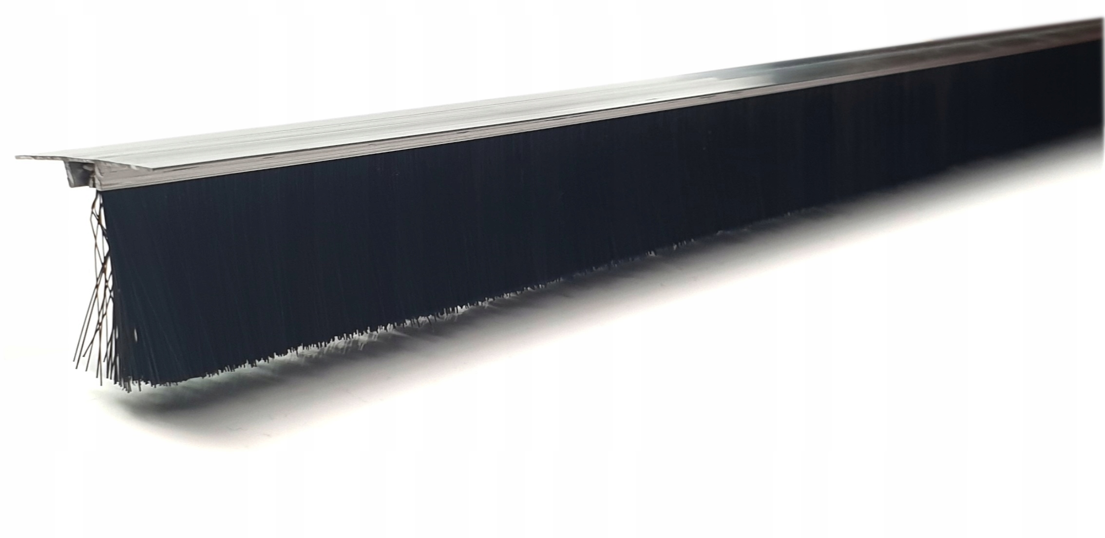 

Listwa Szczotkowa Uszczelniająca Drzwi 1M profil T