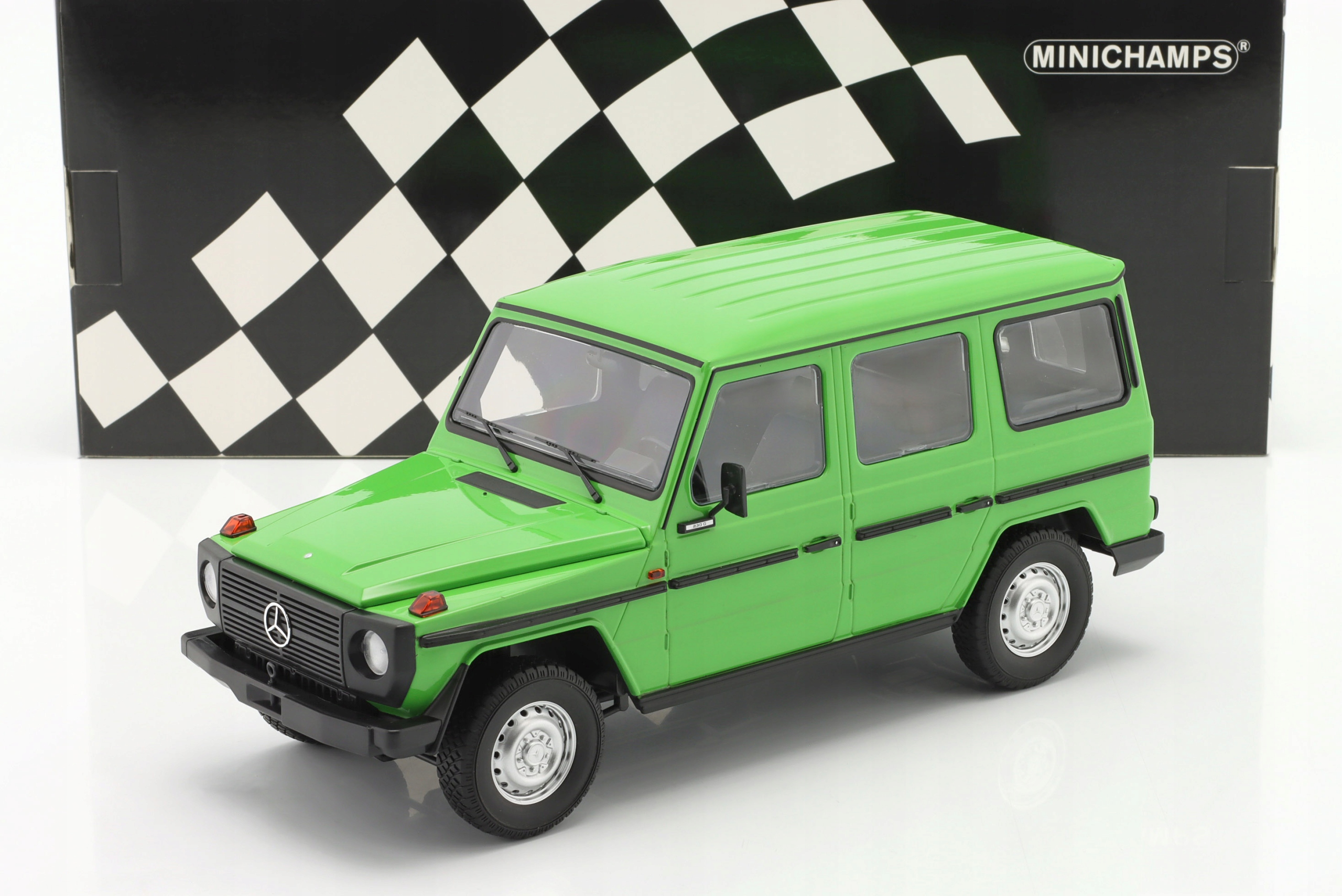 Minichamps Mercedes-benz G-Class Long (W460) 1980 Green 1:18
