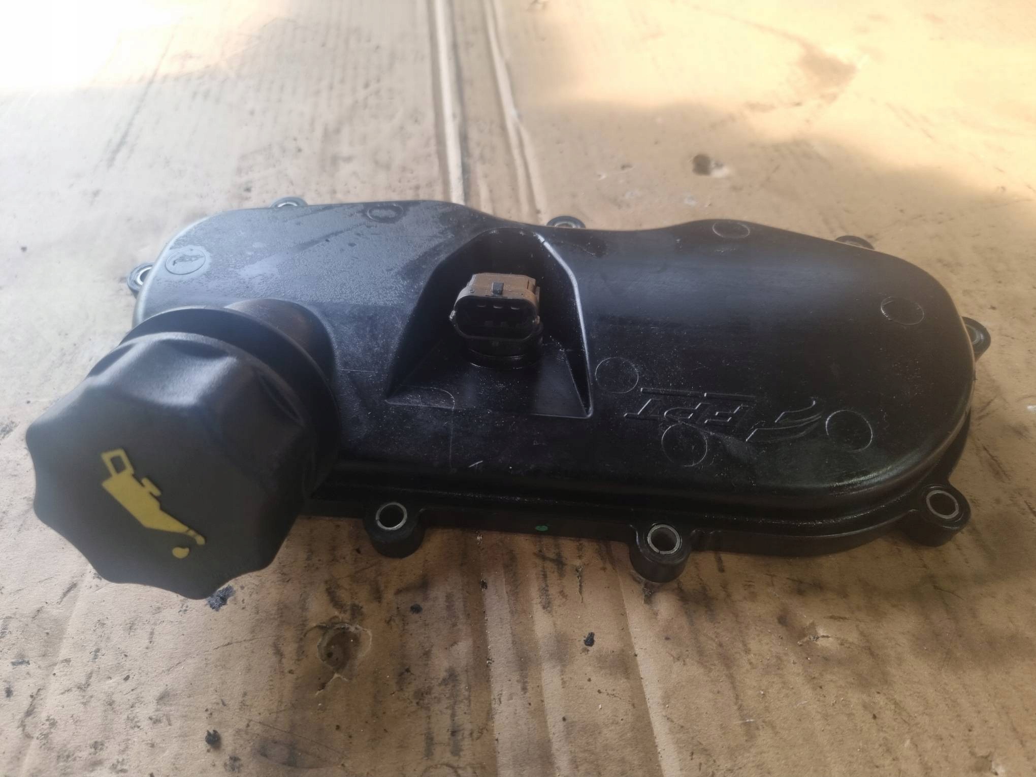 Couvercle carter distribution 504087606 IVECO DAILY 35S18