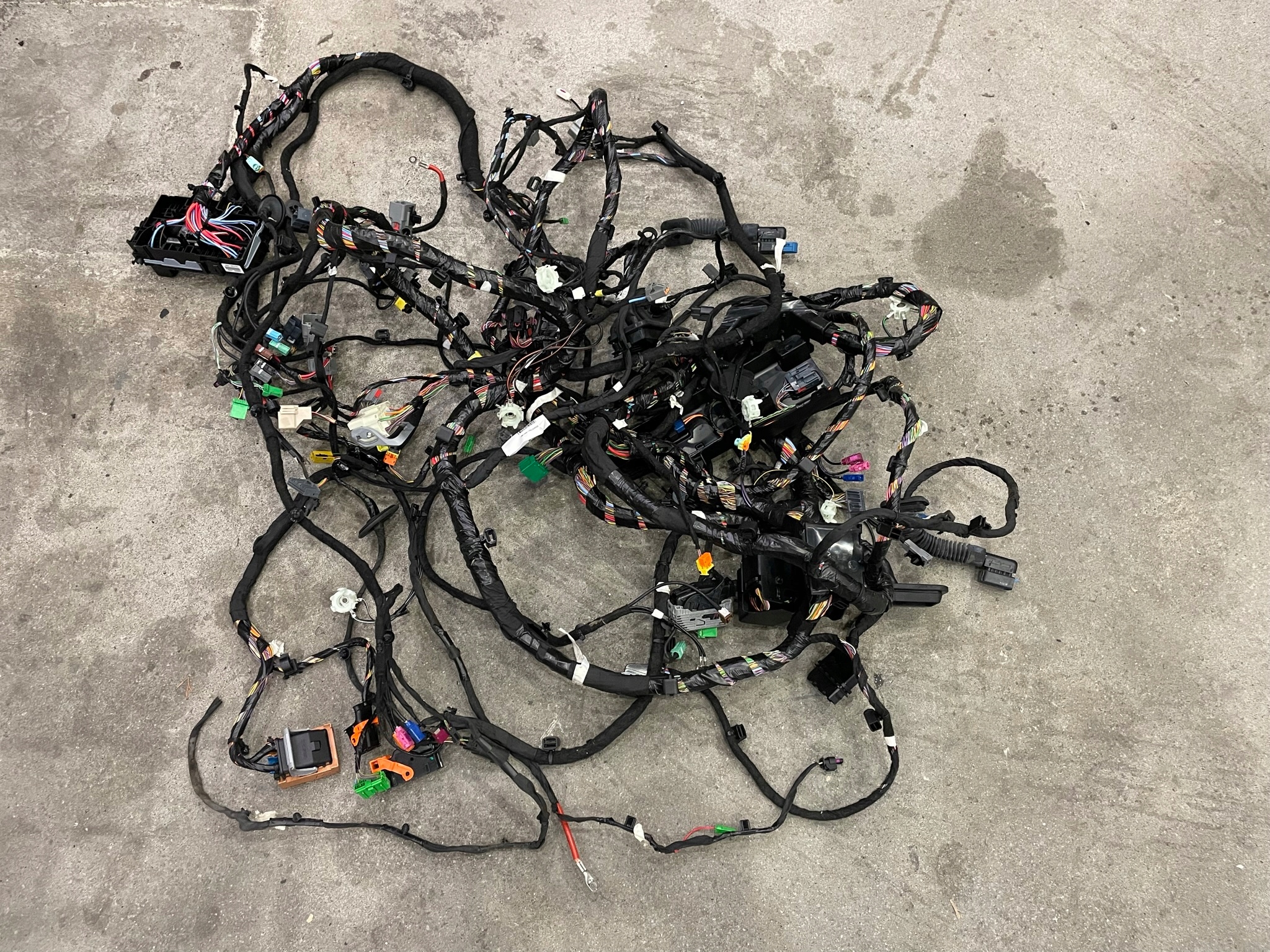 VOLVO XC60 II ПОЛНЫЙ ЖГУТ ПРОВОДОВ ВНУТРЕННЯЯ УСТАНОВКА