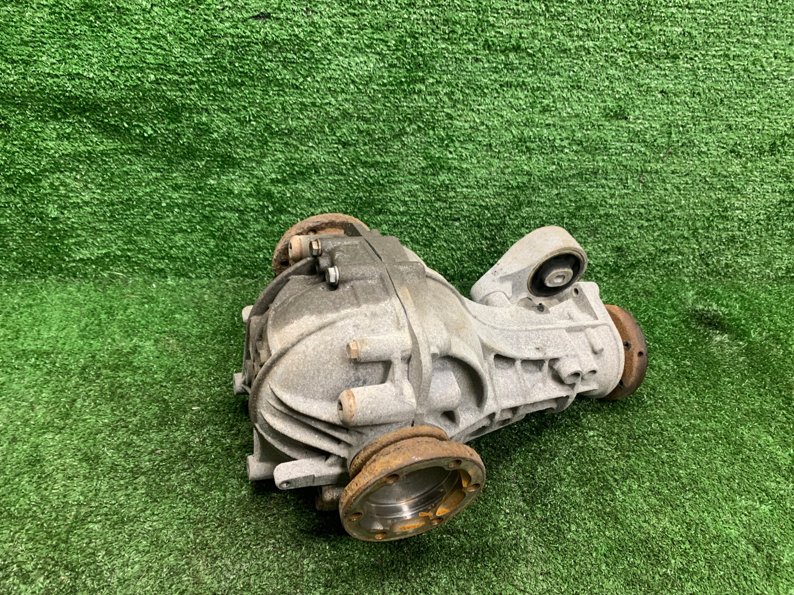 differenciál differenciál differenciál far hátsó Audi A6 C6 3.2 FSI 4460310061B 4460310060