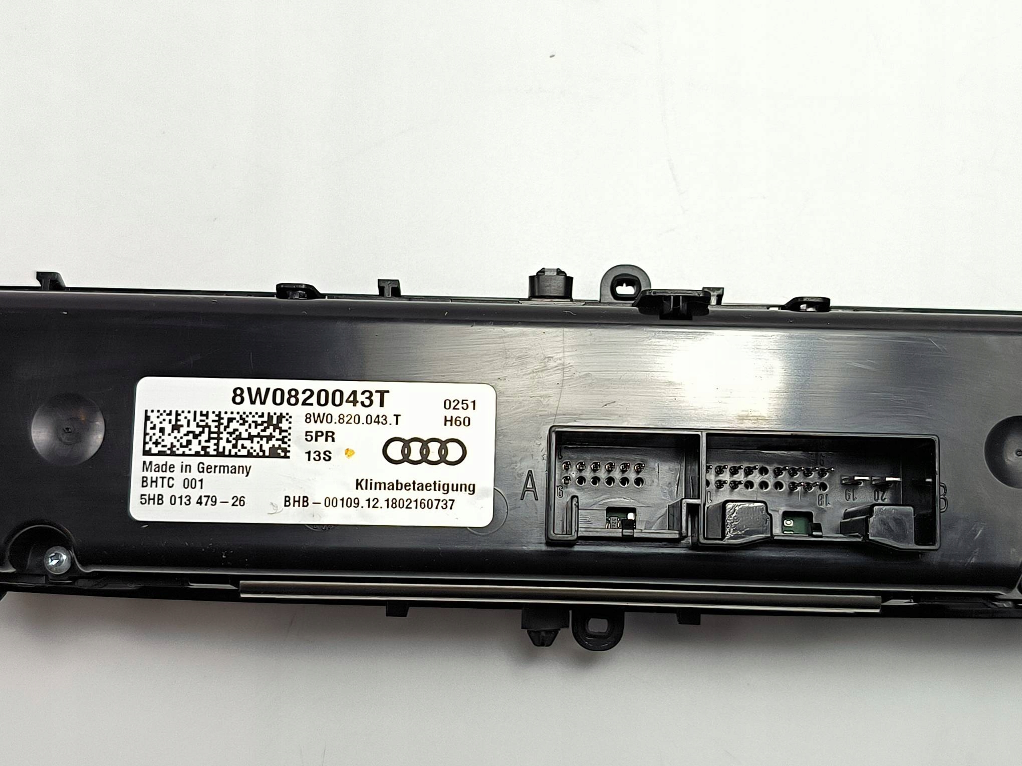PANEL 8W0820043T AUDI A4 B9 S-LINE