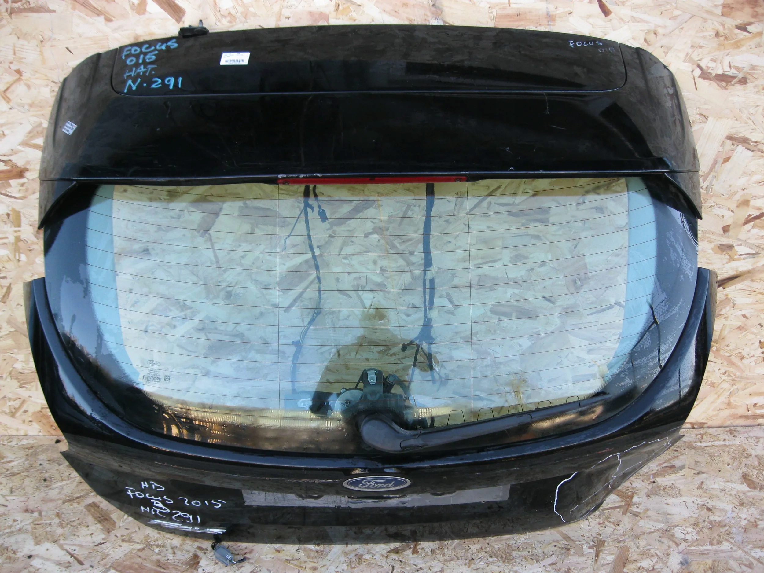 boot door Ford Focus MK3 Lift 14