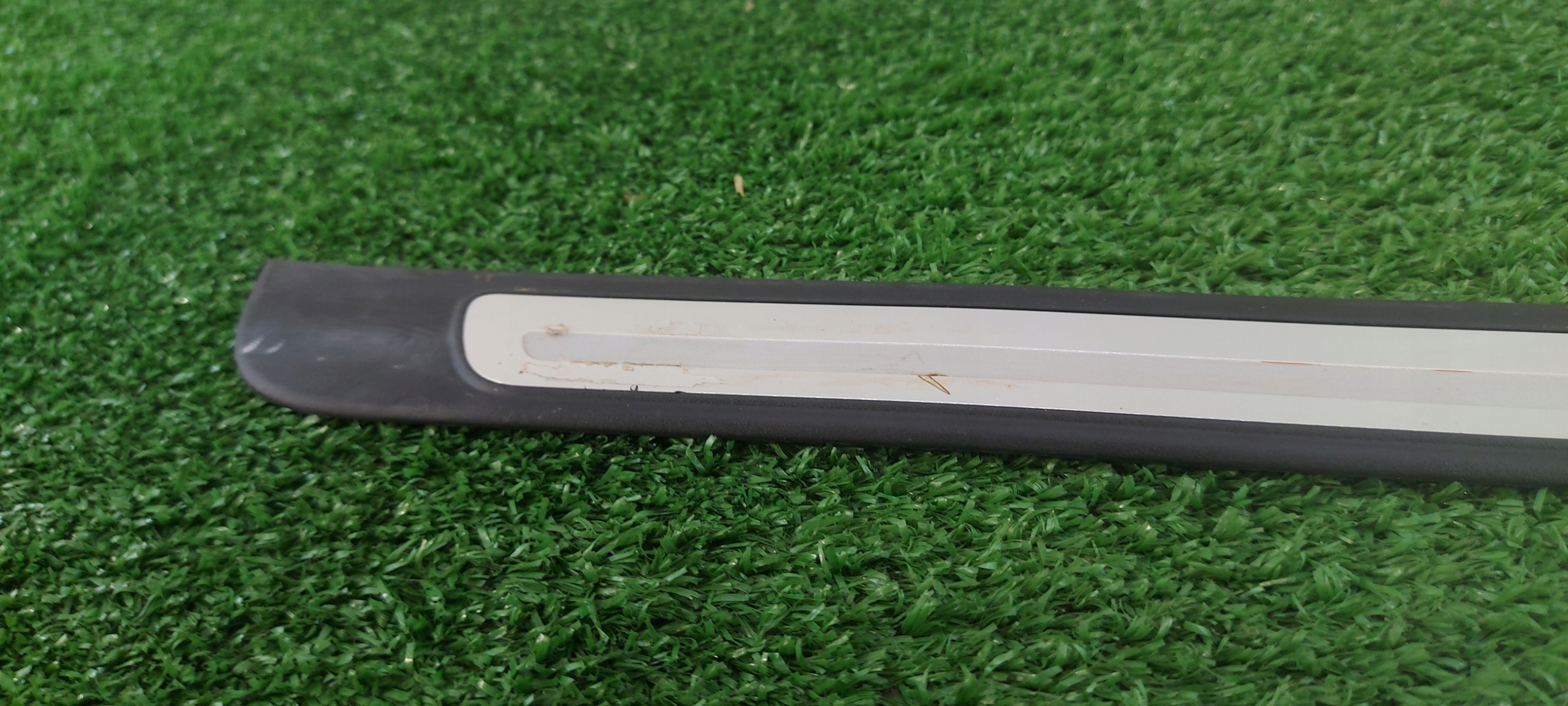 AUDI A4 B8 right moulding of the threshold front cap ORG