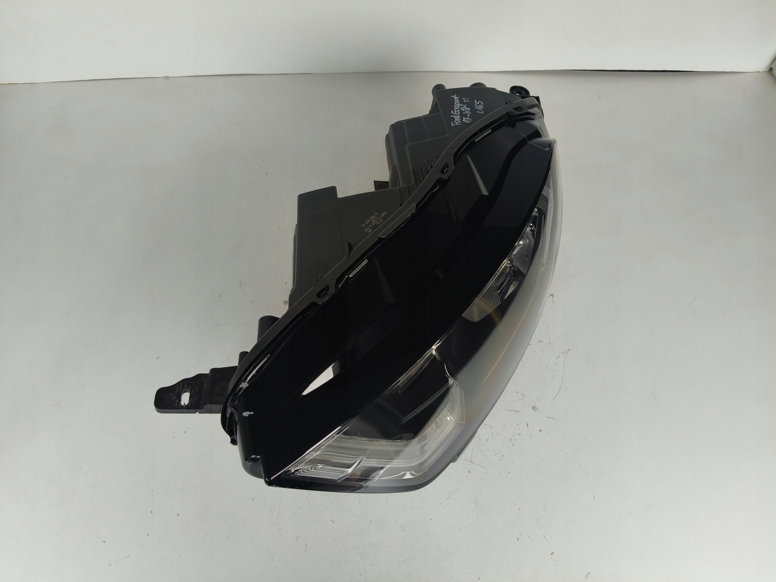 light left REFLEKTOR FORD ECOSPORT 17- LIFT CIEMNA