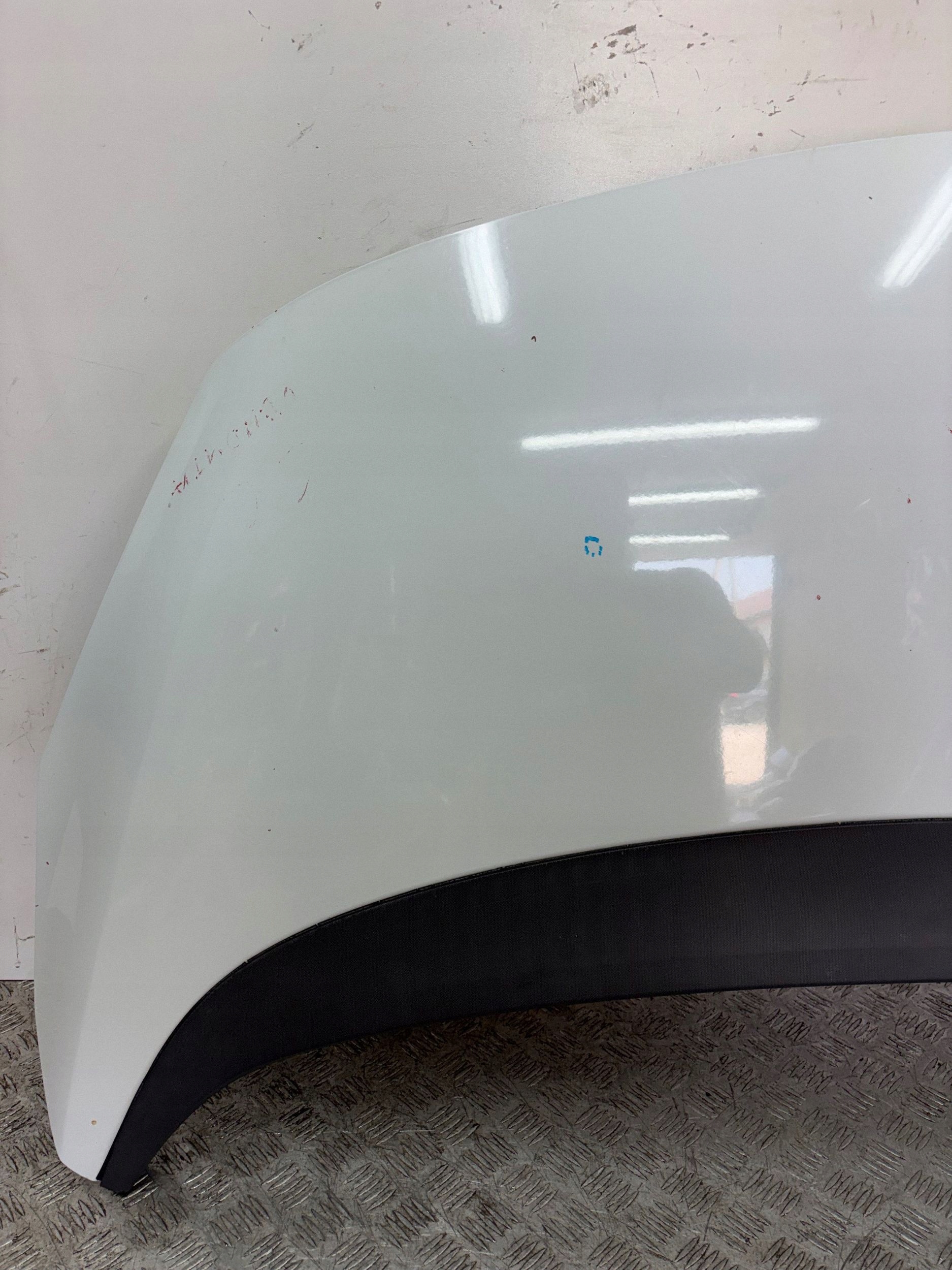 Capot OPEL MERIVA B 10