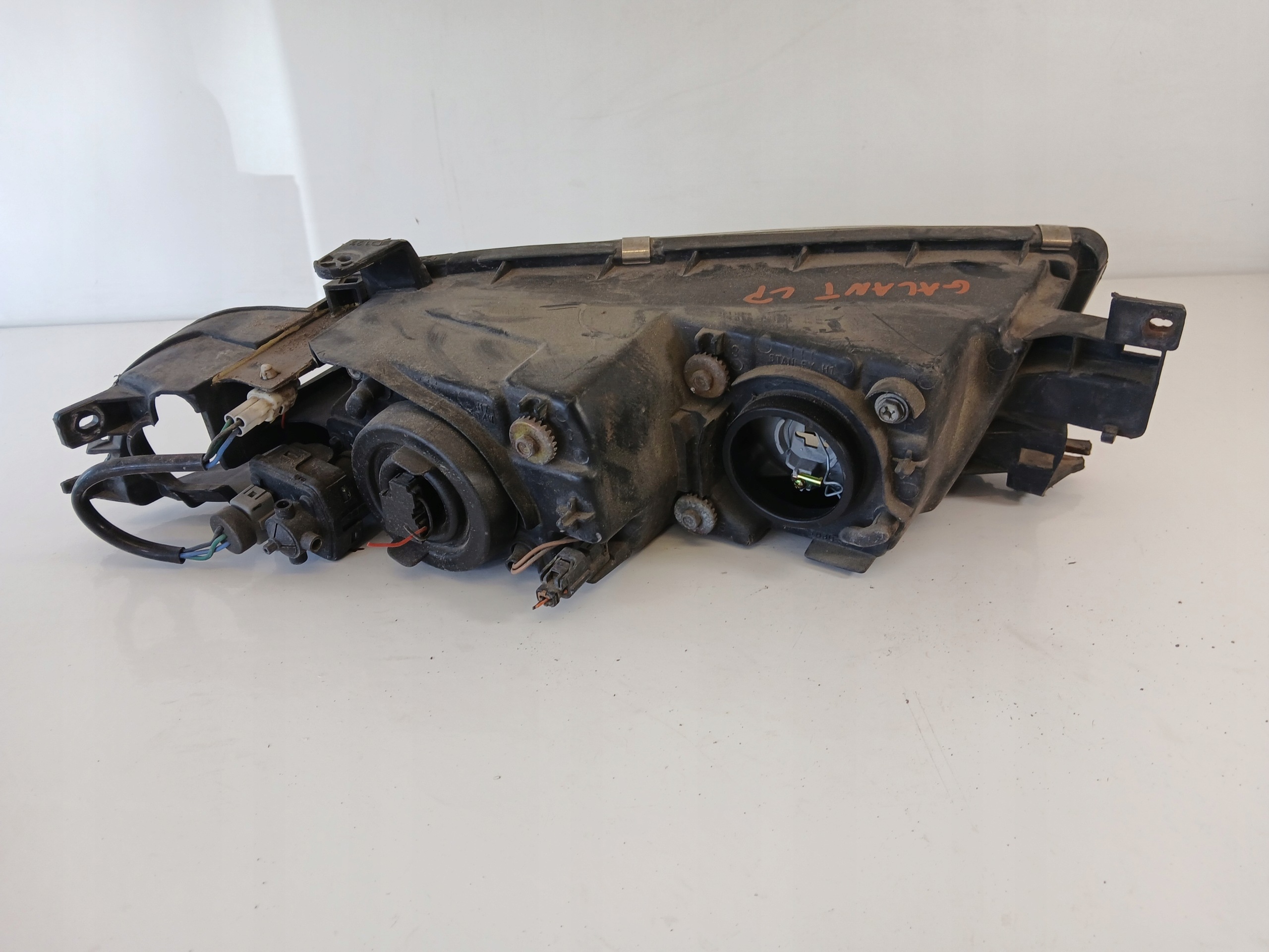 MITSUBISHI GALANT VIII light left front
